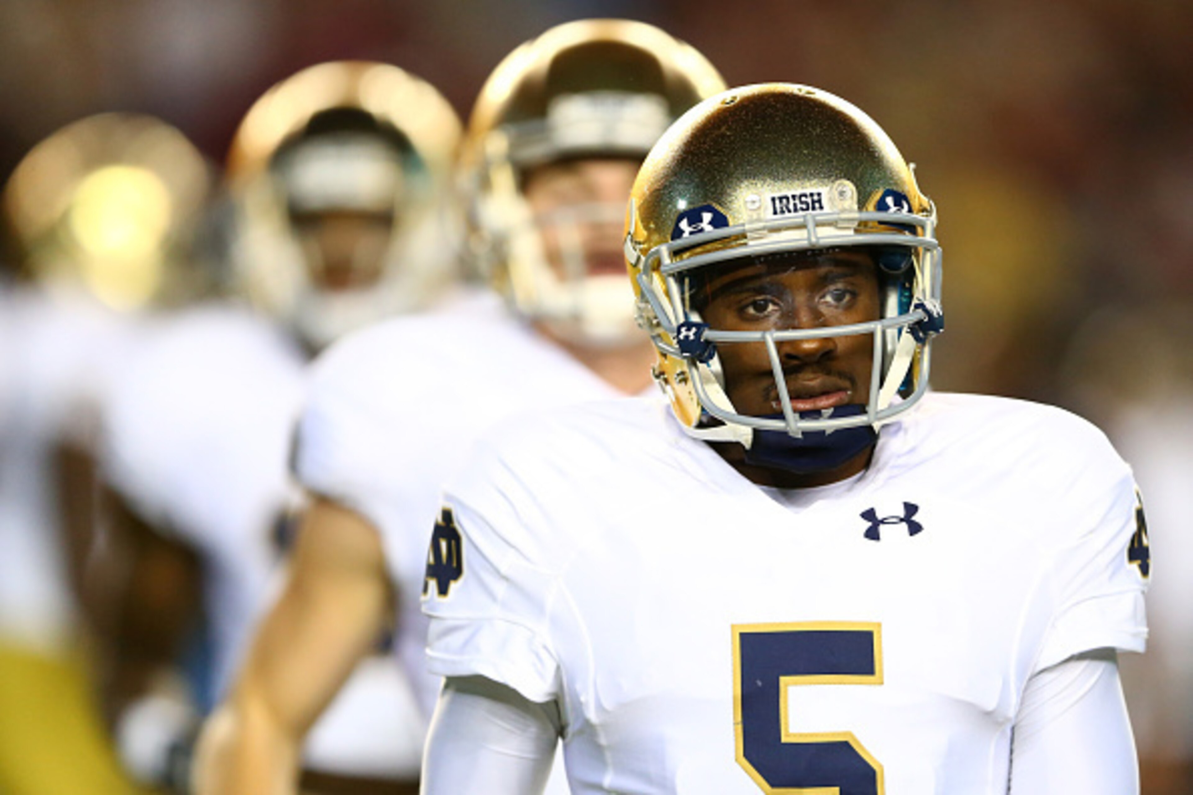 TALLAHASSEE, FL - OCTOBER 18: Everett Golson #5 of the Notre Dame Fighting Irish warms up before their game against the Florida State Seminoles at Doak Campbell Stadium on October 18, 2014 in Tallahassee, Florida. (Photo by Streeter Lecka/Getty Images) TALLAHASSEE, FL - OCTOBER 18: Everett Golson #5 of the Notre Dame Fighting Irish warms up before their game against the Florida State Seminoles at Doak Campbell Stadium on October 18, 2014 in Tallahassee, Florida. (Photo by Streeter Lecka/Getty Images)