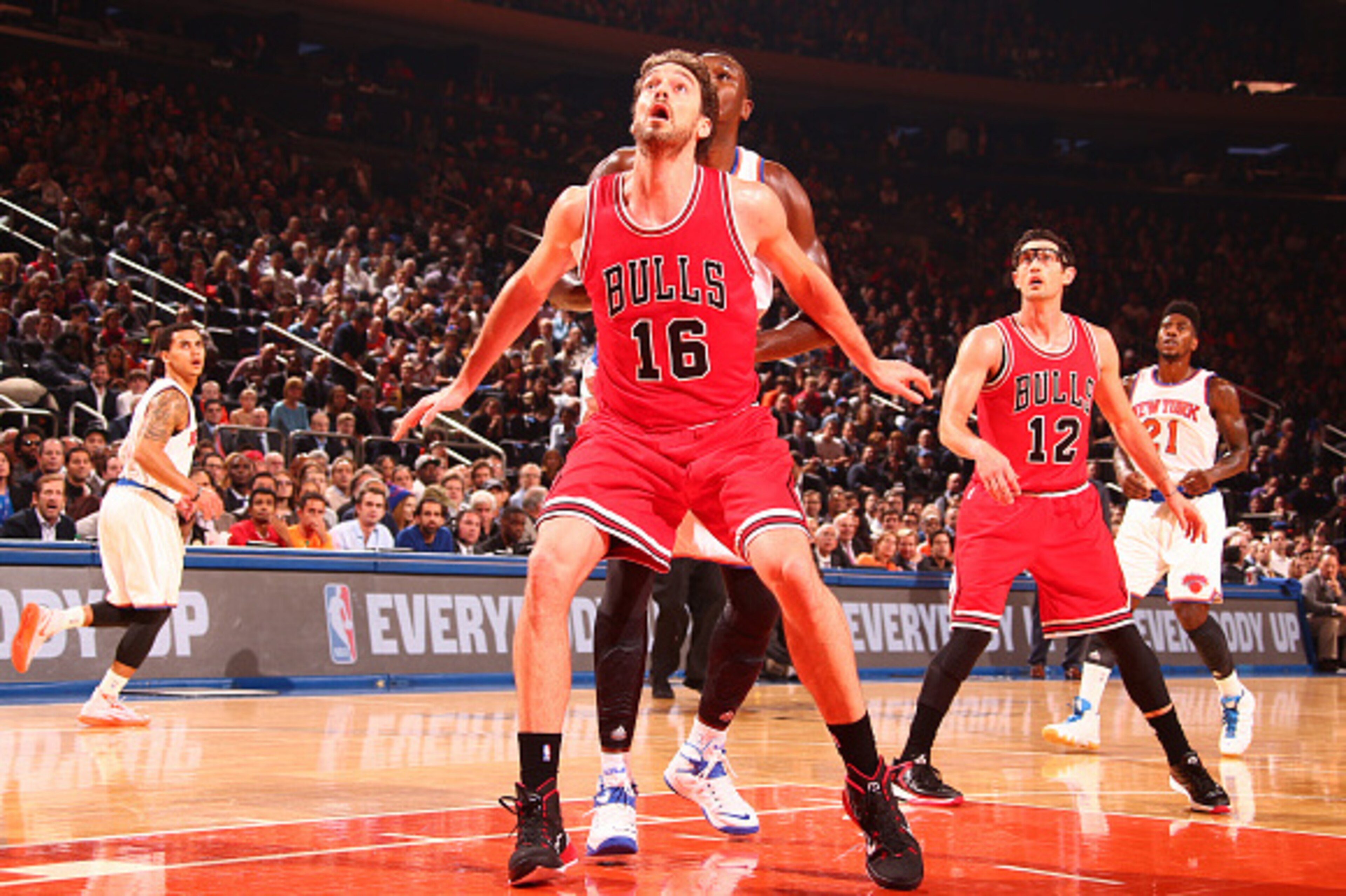 NEW YORK, NY - OCTOBER 29:  Pau Gasol #16 of the Chicago Bulls boxes out against the New York Knicks during a game at Madison Square Garden in New York City on October 29, 2014.  NOTE TO USER: User expressly acknowledges and agrees that, by downloading an