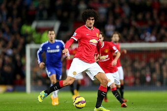 MANCHESTER, ENGLAND - OCTOBER 26:  Marouane Fellaini of Manchester United in action during the Barclays Premier League match between Manchester United and Chelsea at Old Trafford on October 26, 2014 in Manchester, England.  (Photo by Alex Livesey/Getty Im