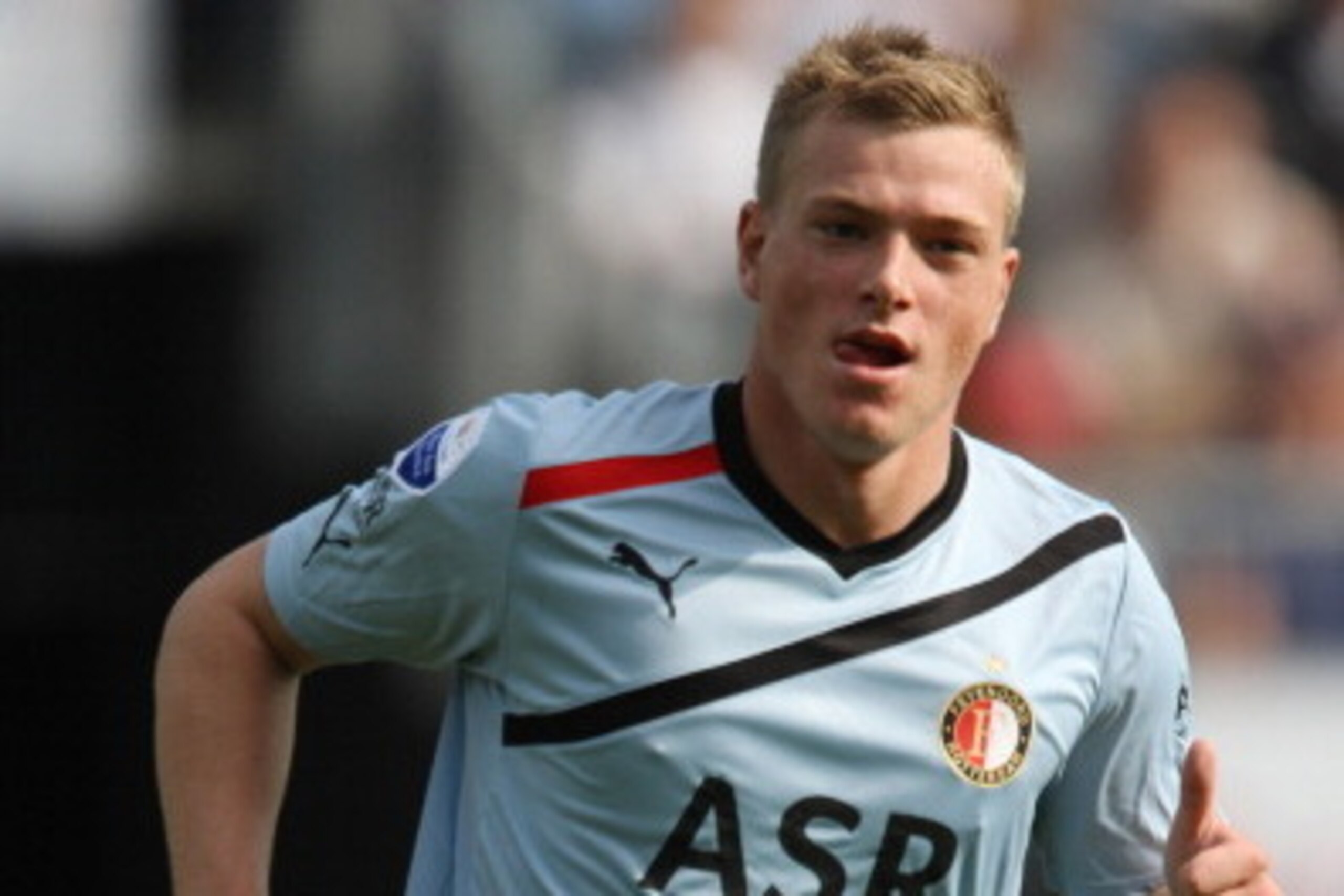ALKMAAR, NETHERLANDS - SEPTEMBER 25:  John Guidetti of Feyenoord in action during the Dutch Eredivisie match between AZ Alkmaar and Feyenoord on September 25, 2011 at the AFAS Stadium in Alkmaar, Netherlands. (Photo by Anoek de Groot/EuroFootball/Getty Im
