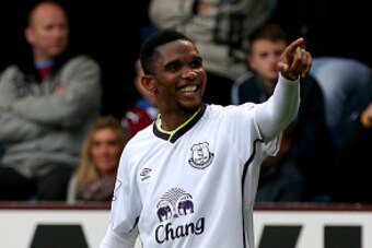 BURNLEY, ENGLAND - OCTOBER 26:  Samuel Eto'o of Everton celebrates scoring his team's third goal during the Barclays Premier League match between Burnley and Everton at Turf Moor on October 26, 2014 in Burnley, England.  (Photo by Chris Brunskill/Getty Im