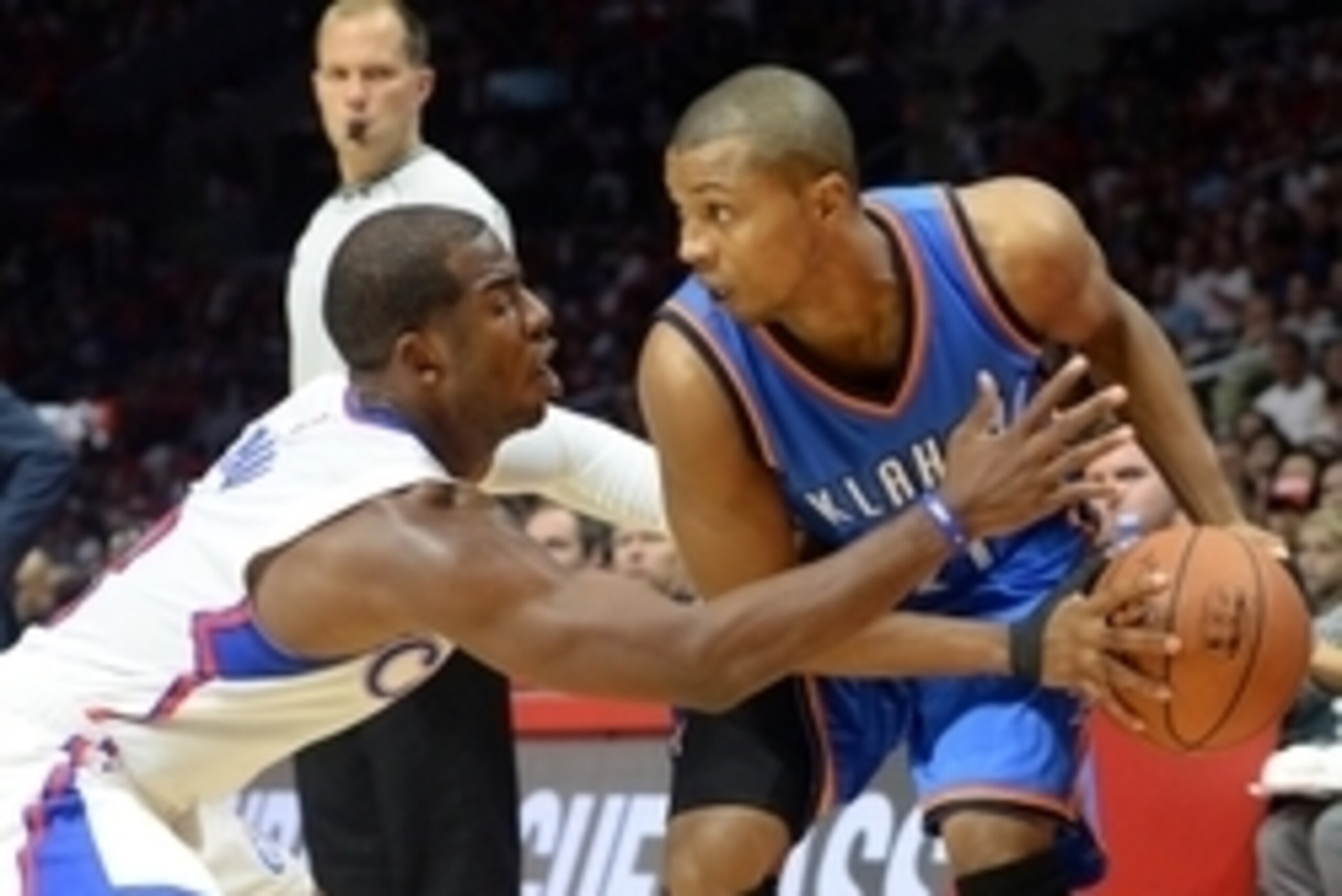 Oct 30, 2014; Los Angeles, CA, USA;     Los Angeles Clippers guard Chris Paul (3) guards Oklahoma City Thunder guard Sebastian Telfair (31) in the first quarter of the game at Staples Center. Mandatory Credit: Jayne Kamin-Oncea-USA TODAY Sports