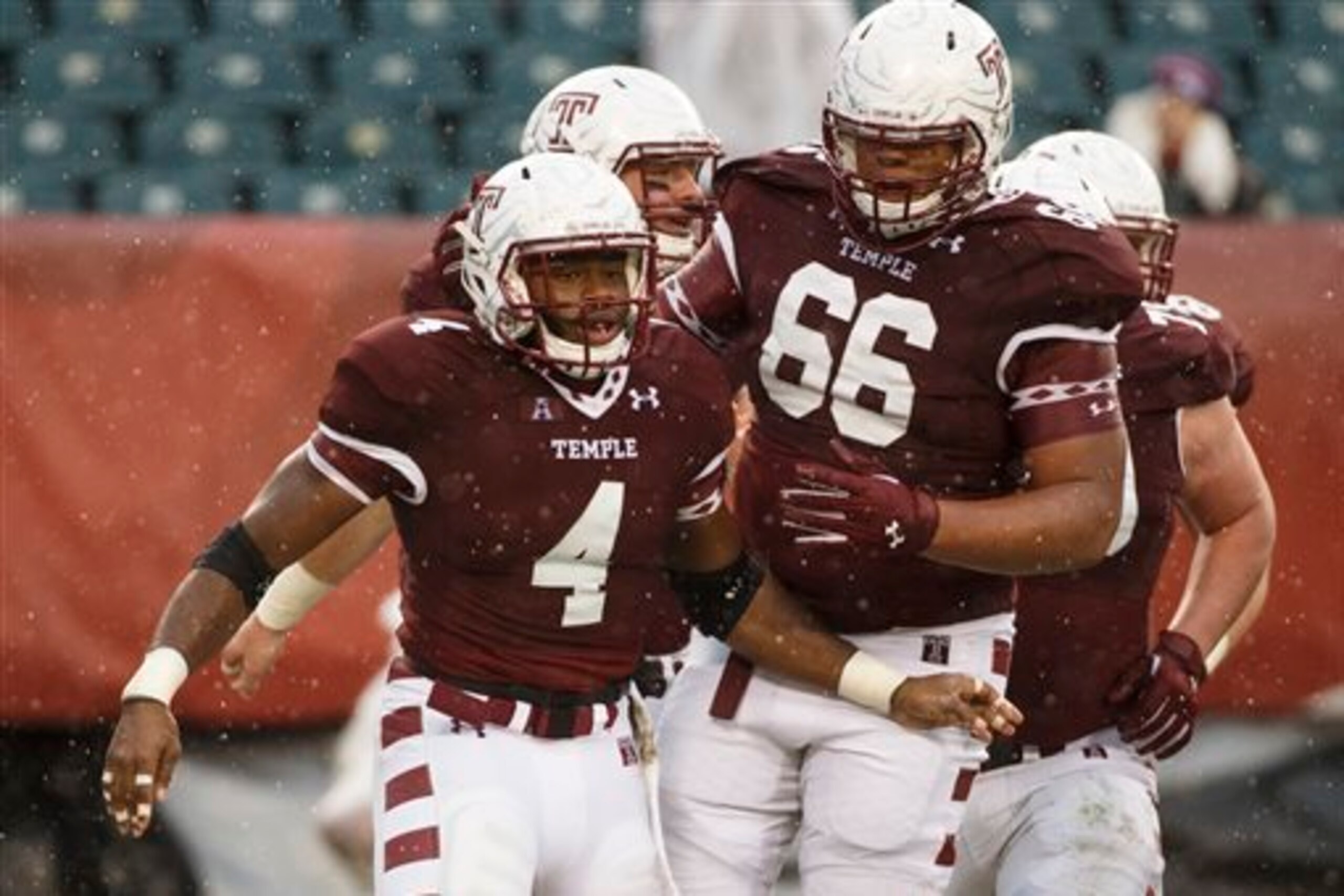 Temple played playoff spoiler Saturday against East Carolina.
