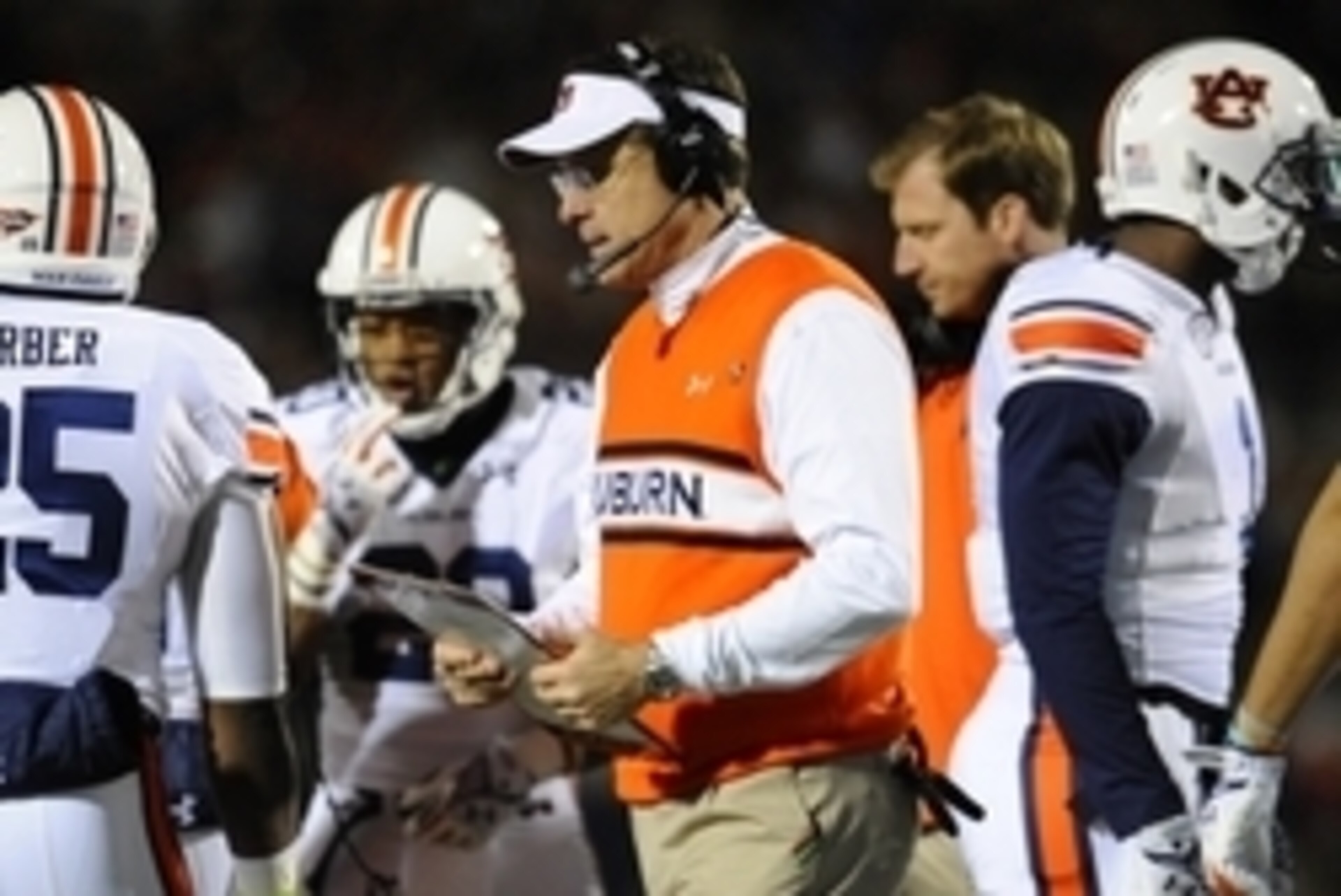 Nov 1, 2014; Oxford, MS, USA; Auburn Tigers head coach Gus Malzahn with his players on the sidelines during the third quarter against the Ole Miss Rebelsat Vaught-Hemingway Stadium. Mandatory Credit: Shanna Lockwood-USA TODAY Sports Nov 1, 2014; Oxford, MS, USA; Auburn Tigers head coach Gus Malzahn with his players on the sidelines during the third quarter against the Ole Miss Rebelsat Vaught-Hemingway Stadium. Mandatory Credit: Shanna Lockwood-USA TODAY Sports