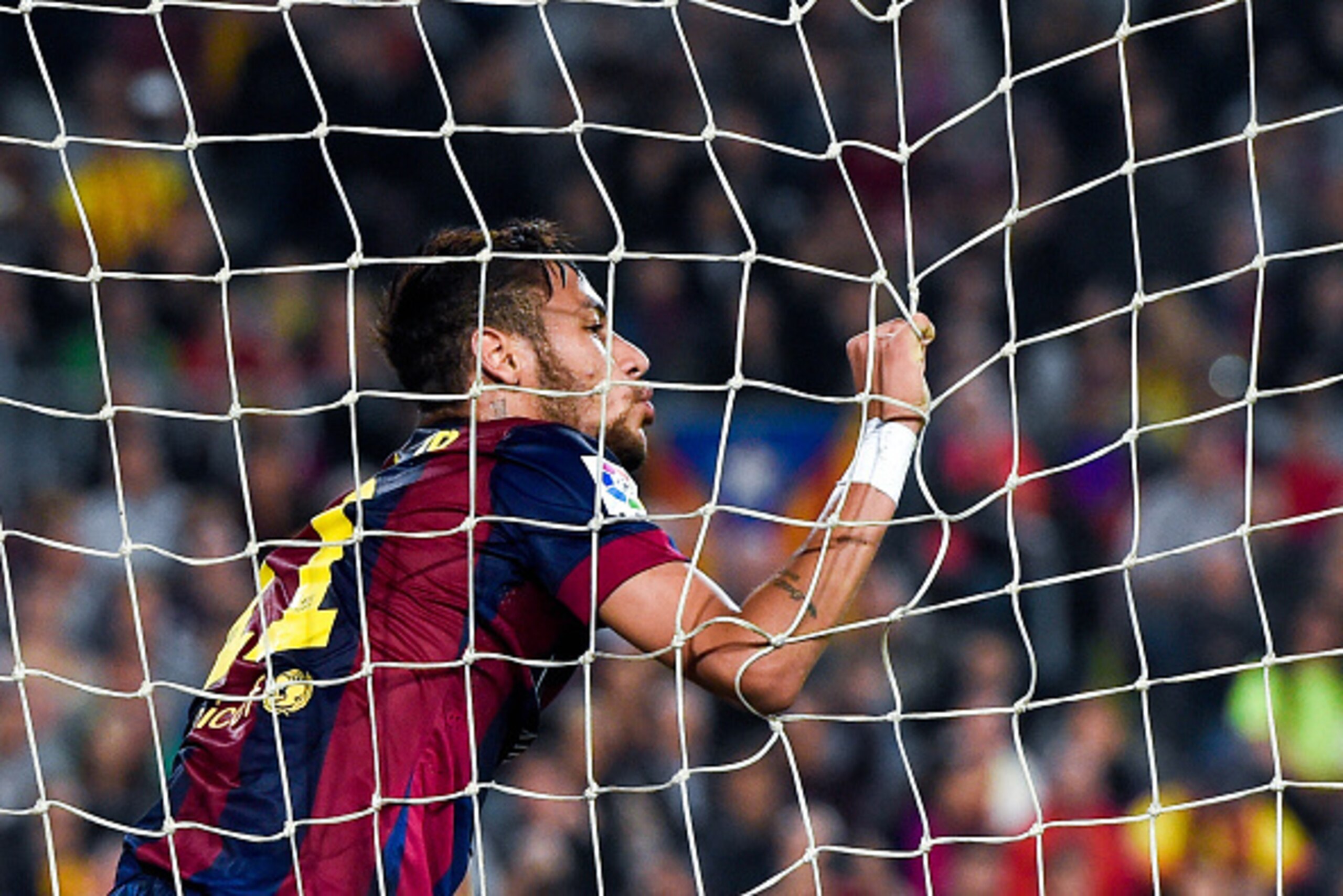 BARCELONA, SPAIN - NOVEMBER 01: Neymar of FC Barcelona reacts after missing a chance to score during the La Liga match between FC Barcelona and Celta de Vigo at Camp Nou on November 1, 2014 in Barcelona, Spain. (Photo by David Ramos/Getty Images) BARCELONA, SPAIN - NOVEMBER 01: Neymar of FC Barcelona reacts after missing a chance to score during the La Liga match between FC Barcelona and Celta de Vigo at Camp Nou on November 1, 2014 in Barcelona, Spain. (Photo by David Ramos/Getty Images)