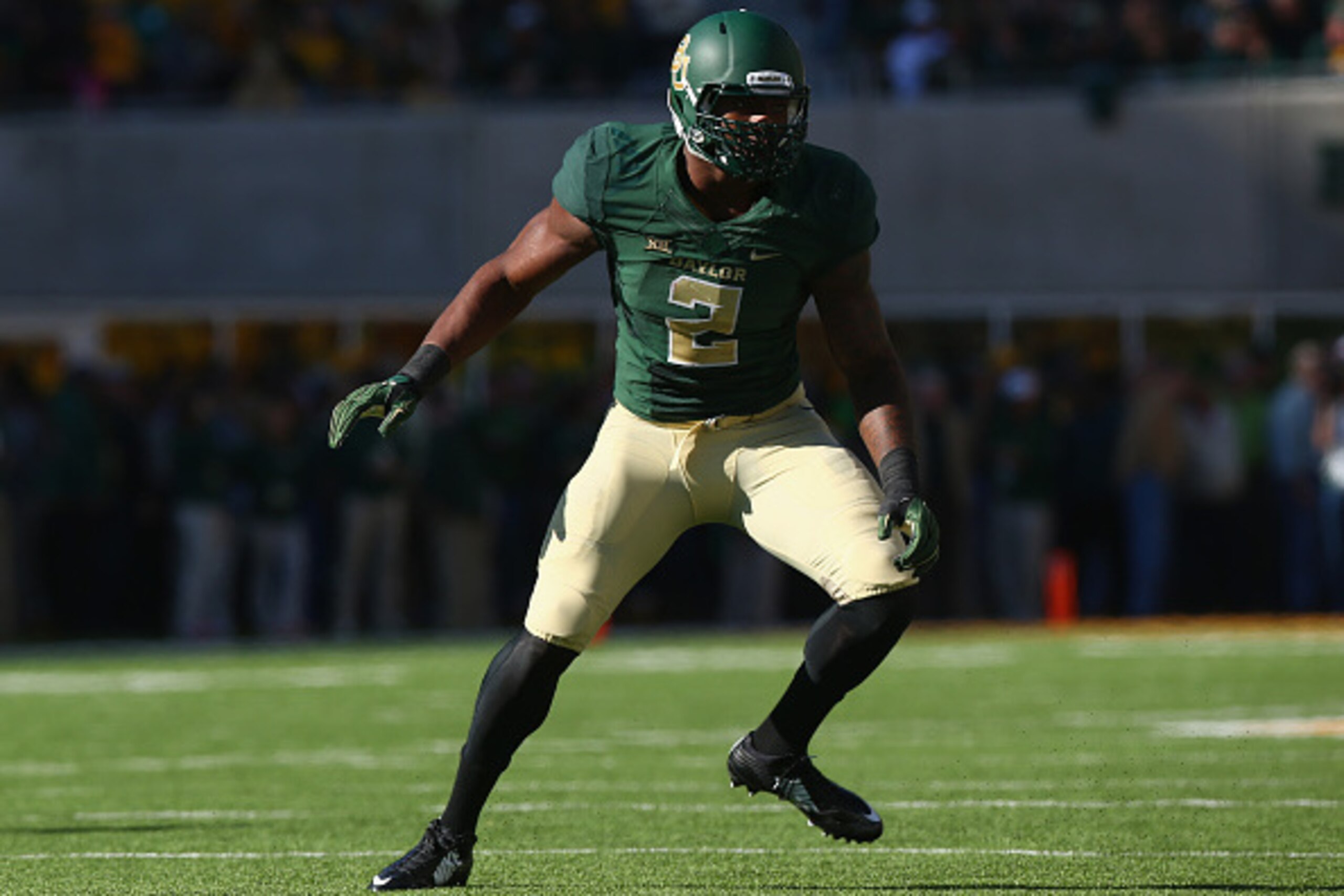 WACO, TX - NOVEMBER 01:  Shawn Oakman #2 of the Baylor Bears at McLane Stadium on November 1, 2014 in Waco, Texas.  (Photo by Ronald Martinez/Getty Images)