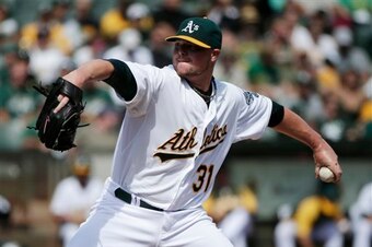 Signing free agent Jon Lester would give the Cubs a front-of-the-rotation starter they so badly need.