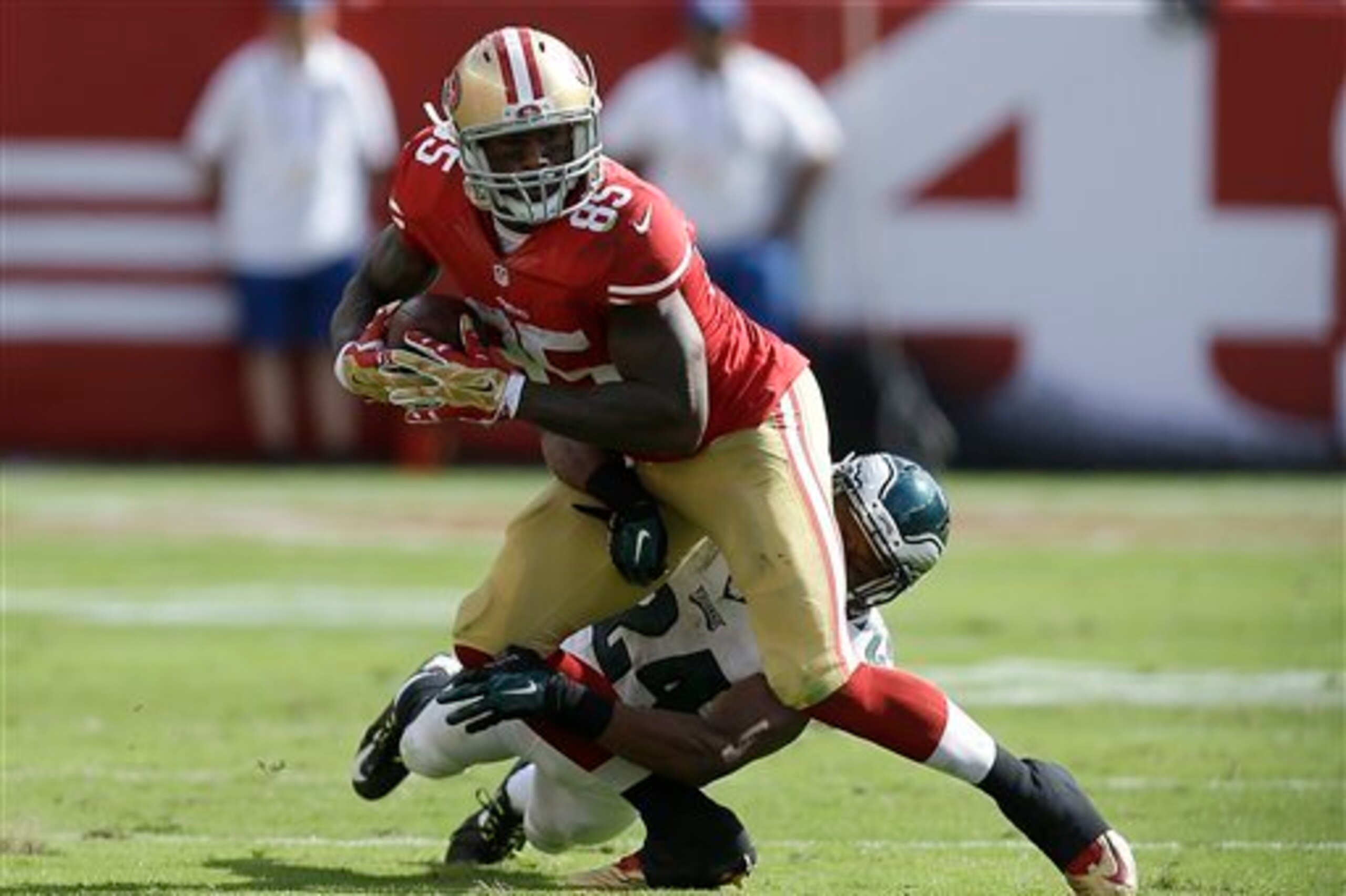 Vernon Davis has struggled in 2014