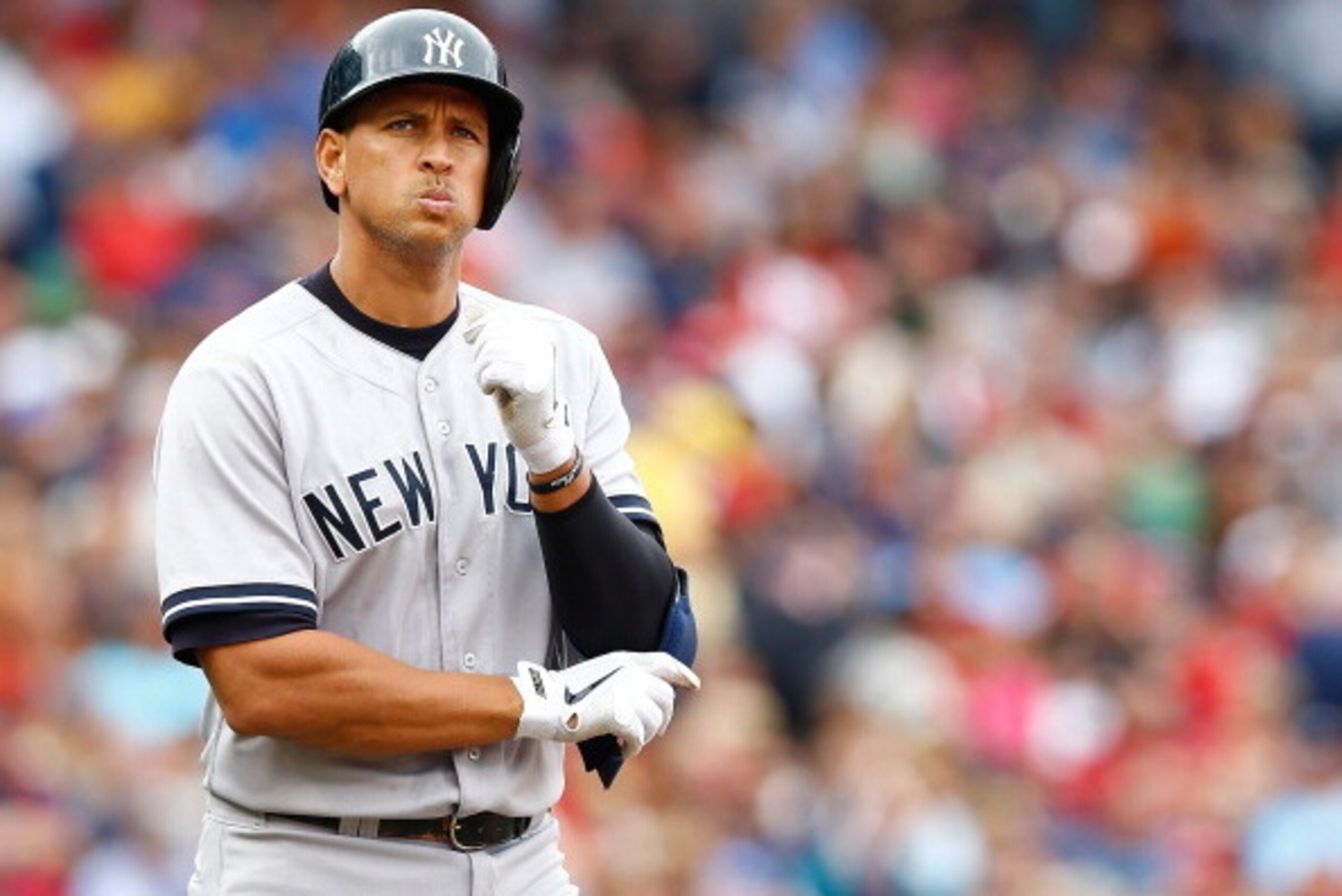 BOSTON, MA - SEPTEMBER 14: Alex Rodriguez #13 of the New York Yankees plays against the Boston Red Sox during the game on September 14, 2013 at Fenway Park in Boston, Massachusetts. (Photo by Jared Wickerham/Getty Images)