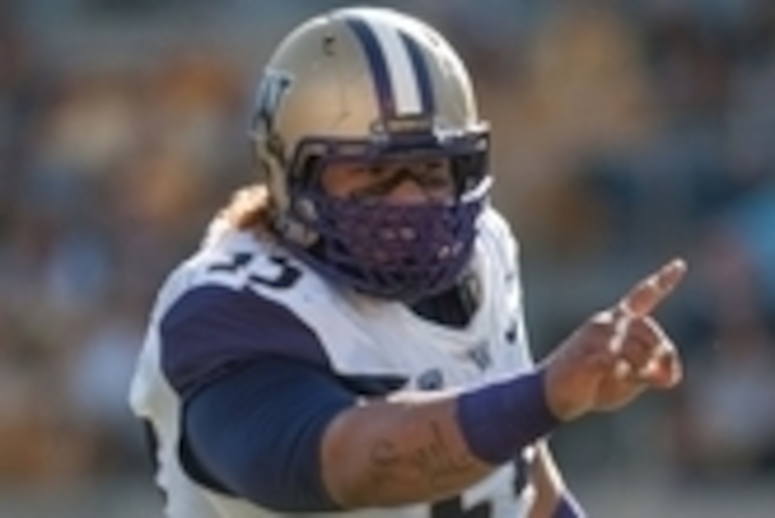 Oct 11, 2014; Berkeley, CA, USA; Washington Huskies defensive lineman Danny Shelton (55) shakes his finger at California Golden Bears quarterback Jared Goff (16, not pictured) during the second quarter at Memorial Stadium. Mandatory Credit: Ed Szczepanski