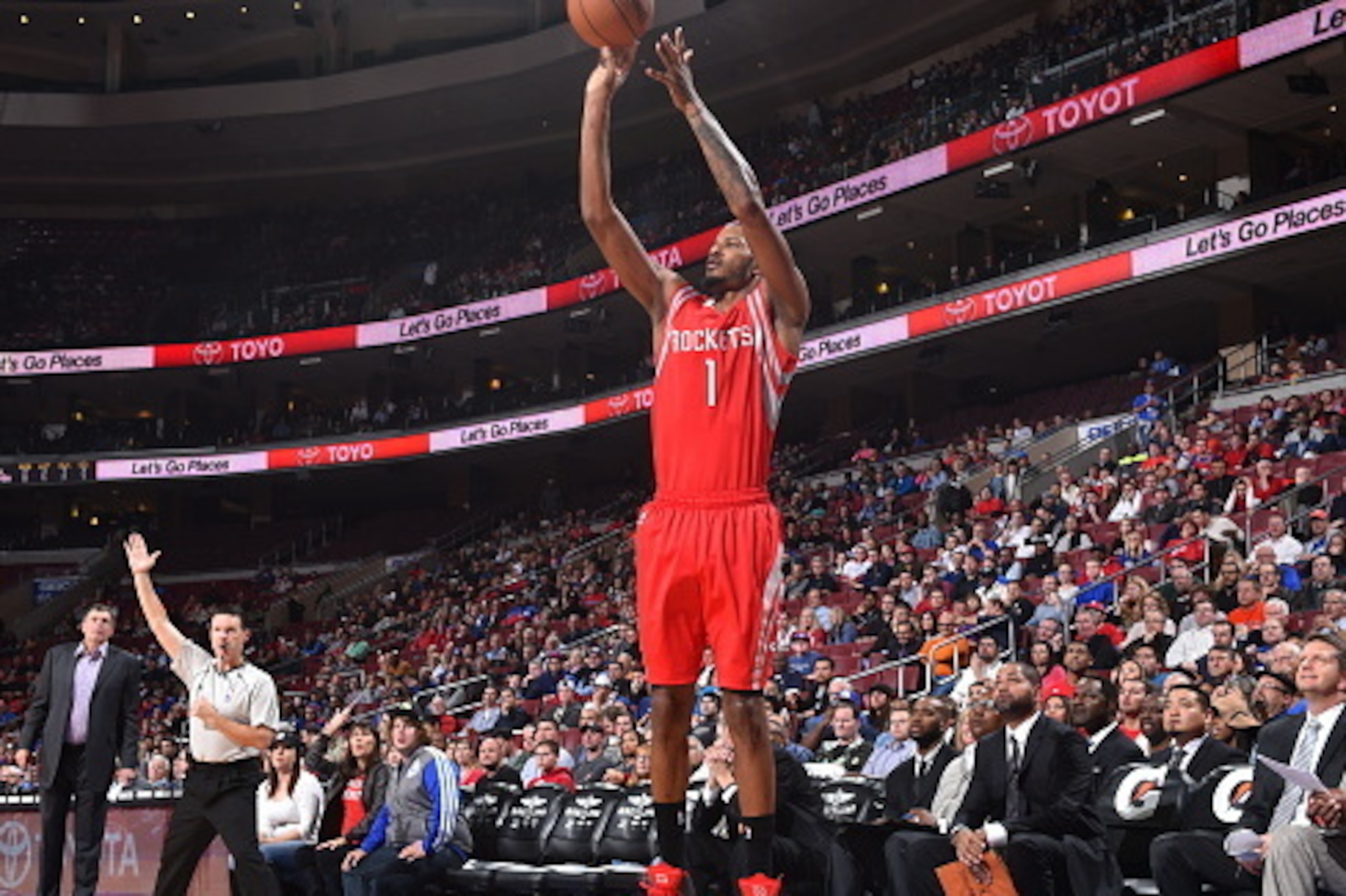 PHILADELPHIA, PA - NOVEMBER 3:  Trevor Ariza #1 of the Houston Rockets shoots a three pointer against the Philadelphia 76ers on November 3, 2014 at the Wells Fargo Center in Philadelphia, Pennsylvania. NOTE TO USER: User expressly acknowledges and agrees 
