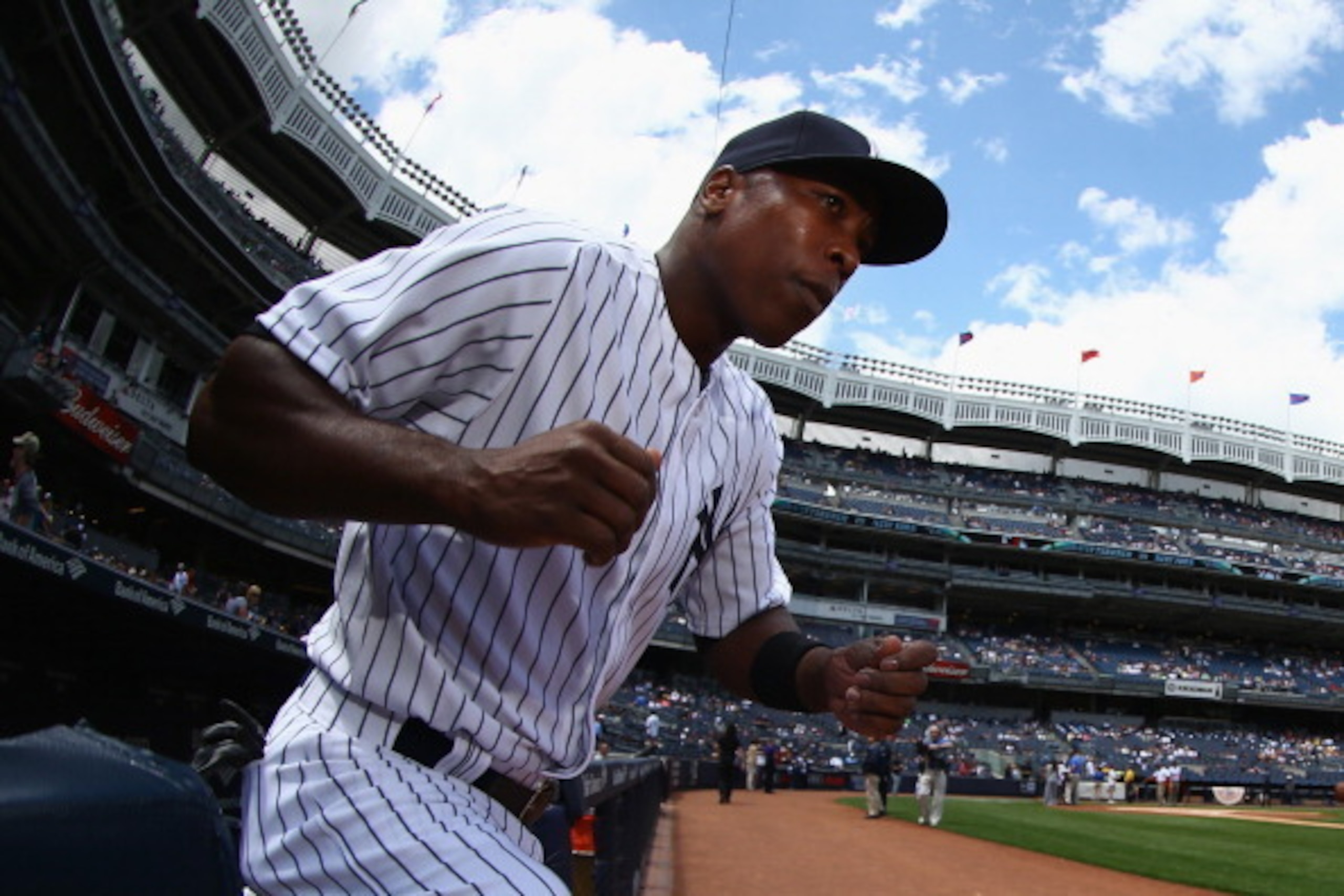 NEW YORK, NY - MAY 18: Alfonso Soriano #12 of the New York Yankees runs onto the field before the game against the Pittsburgh Pirates at Yankee Stadium on May 18, 2014 in the Bronx borough of New York City. (Photo by Al Bello/Getty Images) NEW YORK, NY - MAY 18: Alfonso Soriano #12 of the New York Yankees runs onto the field before the game against the Pittsburgh Pirates at Yankee Stadium on May 18, 2014 in the Bronx borough of New York City. (Photo by Al Bello/Getty Images)