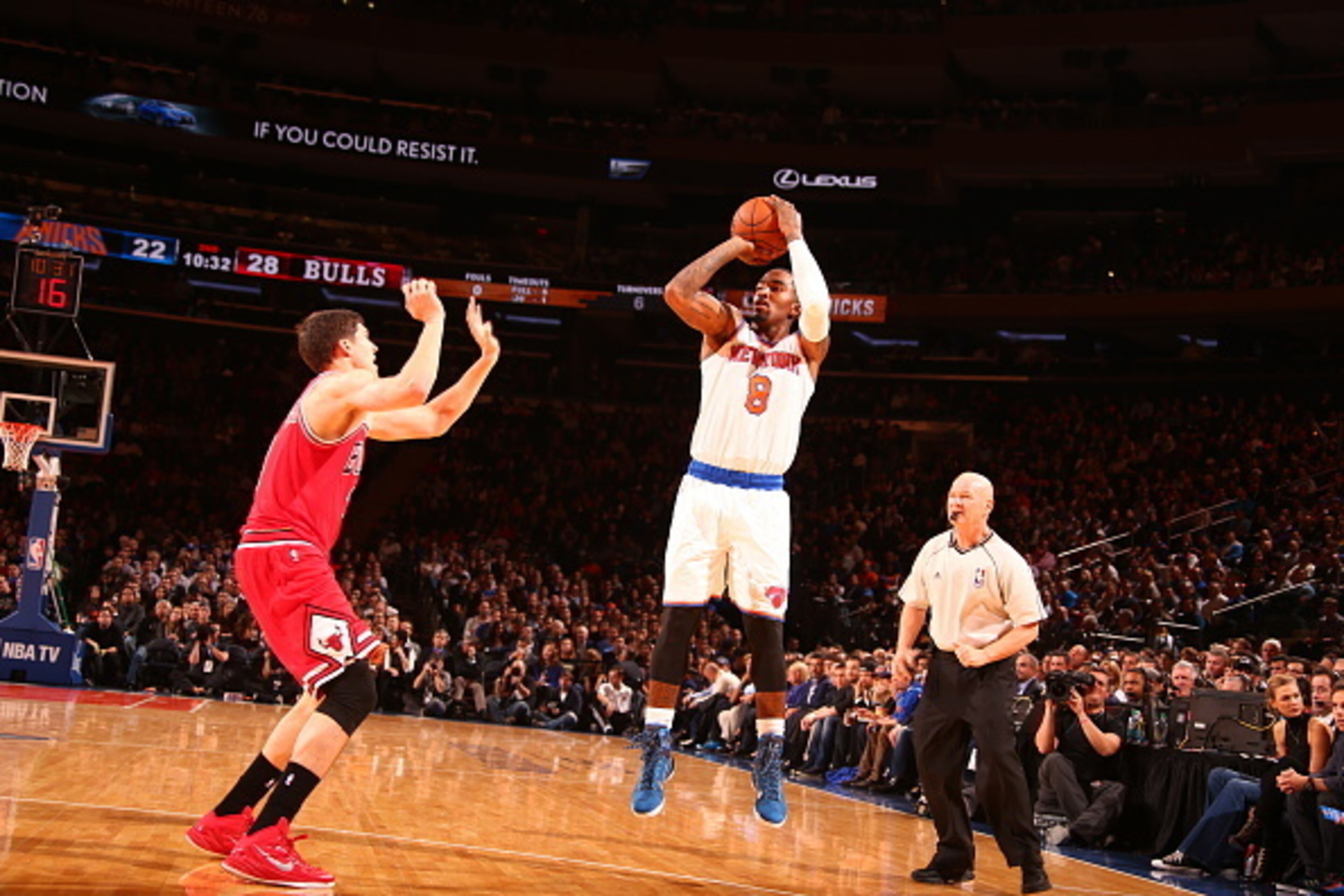 NEW YORK, NY - OCTOBER 29:  J.R. Smith #8 of the New York Knicks shoots the ball against the Chicago Bulls during a game at Madison Square Garden in New York City on October 29, 2014.  NOTE TO USER: User expressly acknowledges and agrees that, by download