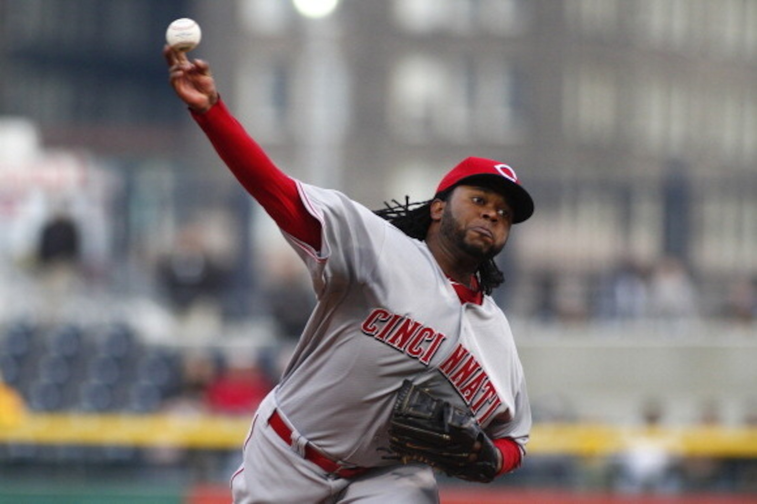 PITTSBURGH, PA - APRIL 22:  Johnny Cueto #47 of the Cincinnati Reds pitches in the first inning against the Pittsburgh Pirates during the game at PNC Park April 22, 2014 in Pittsburgh, Pennsylvania.  (Photo by Justin K. Aller/Getty Images)