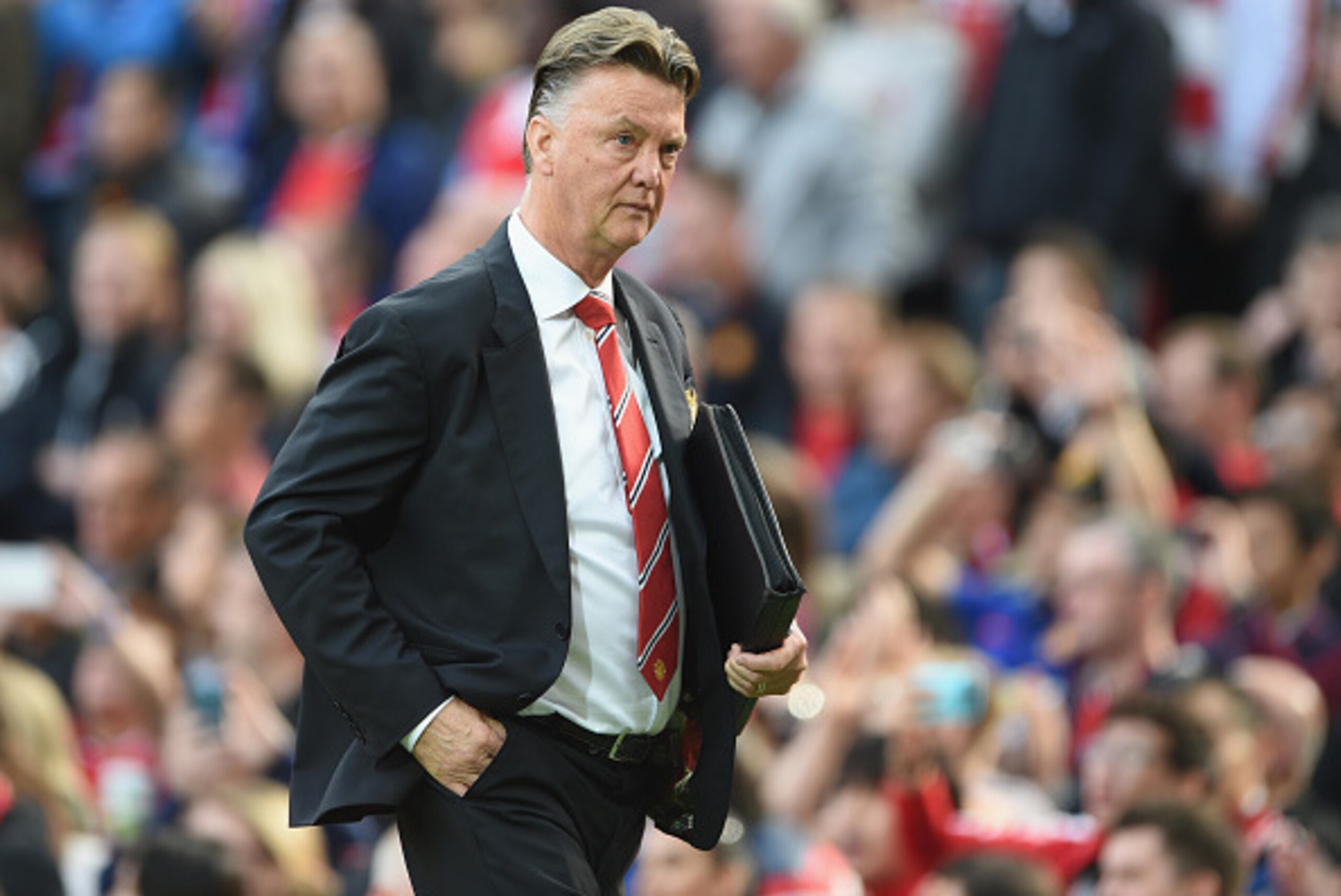MANCHESTER, ENGLAND - OCTOBER 05: Manchester United Manager Louis van Gaal looks on after to the Barclays Premier League match between Manchester United and Everton at Old Trafford on October 5, 2014 in Manchester, England. (Photo by Michael Regan/Getty MANCHESTER, ENGLAND - OCTOBER 05: Manchester United Manager Louis van Gaal looks on after to the Barclays Premier League match between Manchester United and Everton at Old Trafford on October 5, 2014 in Manchester, England. (Photo by Michael Regan/Getty