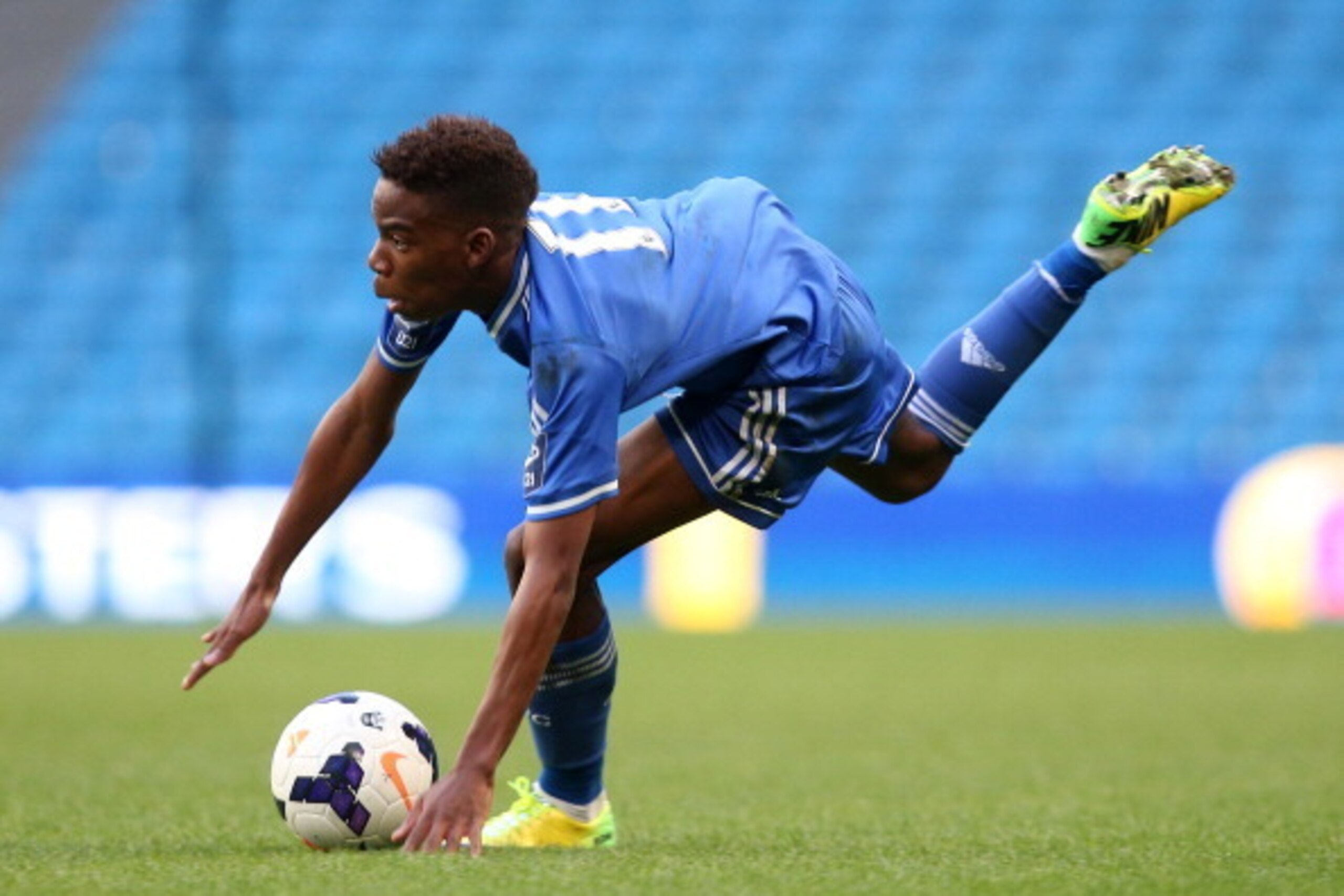 MANCHESTER, ENGLAND - MAY 01:  Charley Musonda of Chelsea during the Barclays U21 Premier League match between Manchester City U21 and Chelsea U21 at Etihad Stadium on May 1, 2014 in Manchester, England.  (Photo by Jan Kruger/Getty Images)