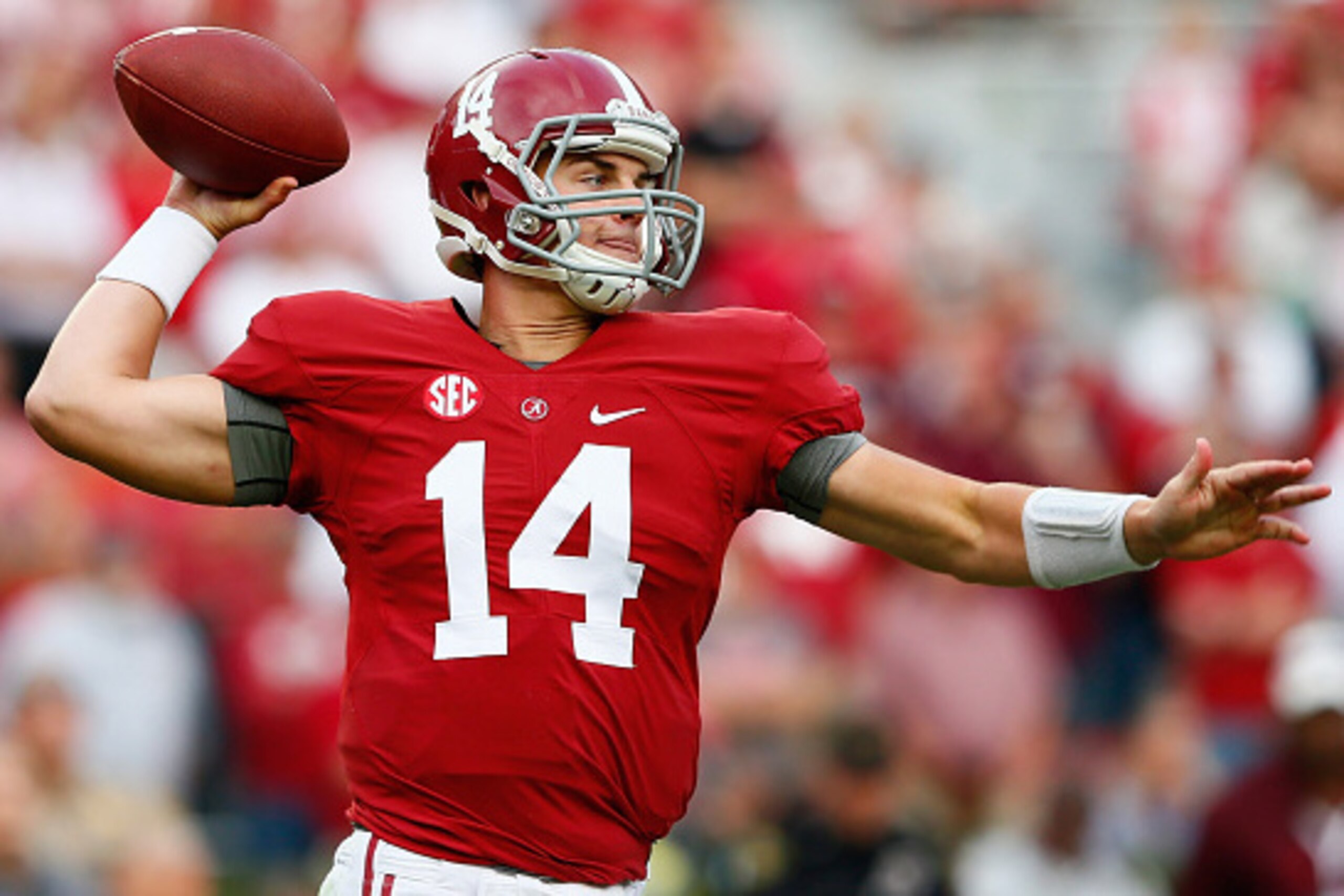 TUSCALOOSA, AL - OCTOBER 18:  Jake Coker #14 of the Alabama Crimson Tide looks to pass against the Texas A&M Aggies at Bryant-Denny Stadium on October 18, 2014 in Tuscaloosa, Alabama.  (Photo by Kevin C. Cox/Getty Images)