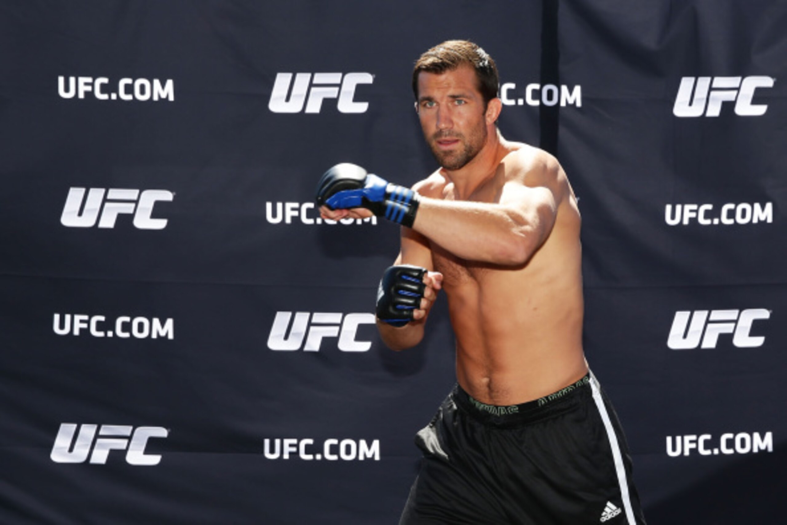 SYDNEY, AUSTRALIA - SEPTEMBER 11:  Luke Rockhold works out during the UFC Fight Night: Rockhold v Bisping Press Event at Museum of Contemporary Art on September 11, 2014 in Sydney, Australia.  (Photo by Matt King/Getty Images)