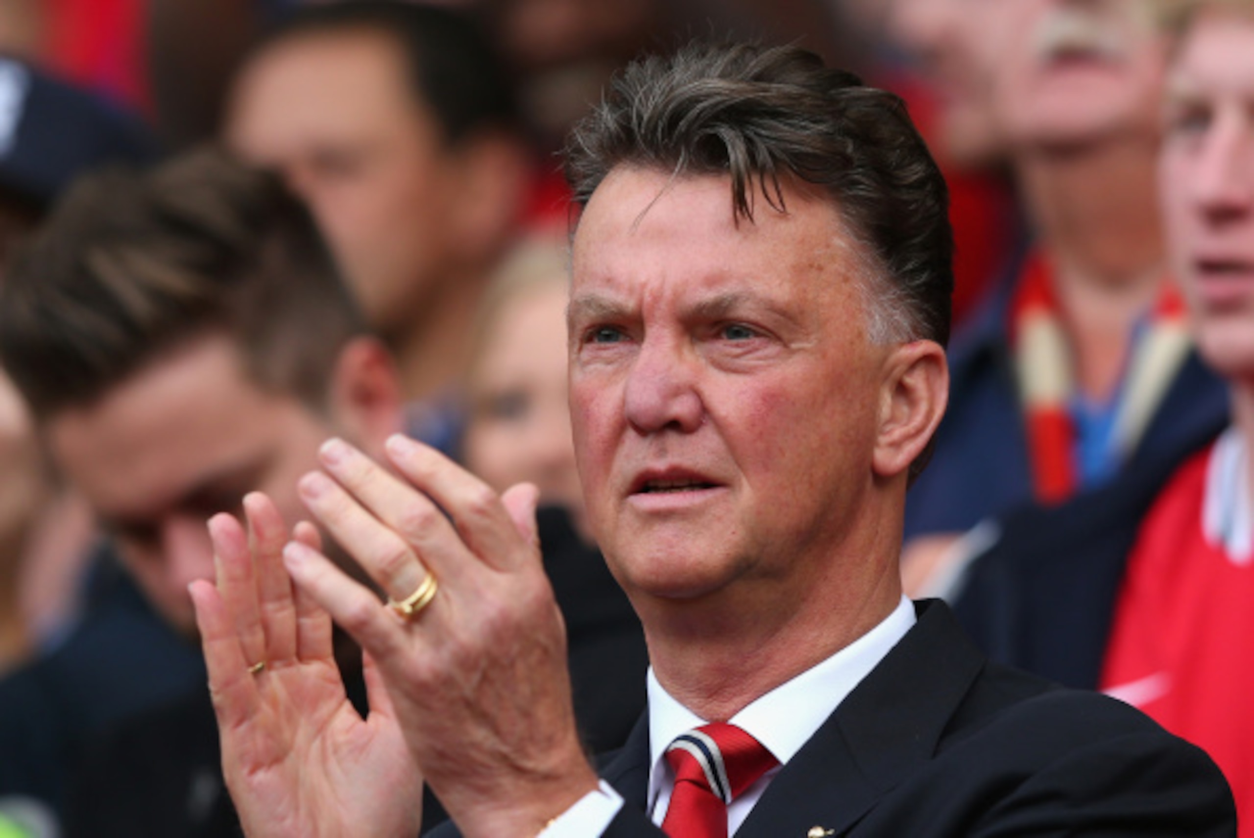 MANCHESTER, ENGLAND - SEPTEMBER 14: Manchester United Manager Louis van Gaal applauds prior to the Barclays Premier League match between Manchester United and Queens Park Rangers at Old Trafford on September 14, 2014 in Manchester, England. (Photo by Al MANCHESTER, ENGLAND - SEPTEMBER 14: Manchester United Manager Louis van Gaal applauds prior to the Barclays Premier League match between Manchester United and Queens Park Rangers at Old Trafford on September 14, 2014 in Manchester, England. (Photo by Al