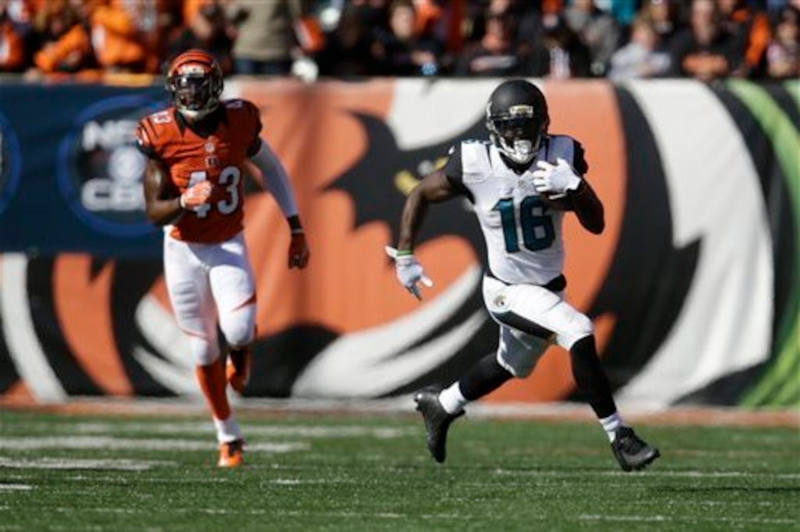 Robinson is a playmaker. Robinson is a playmaker.