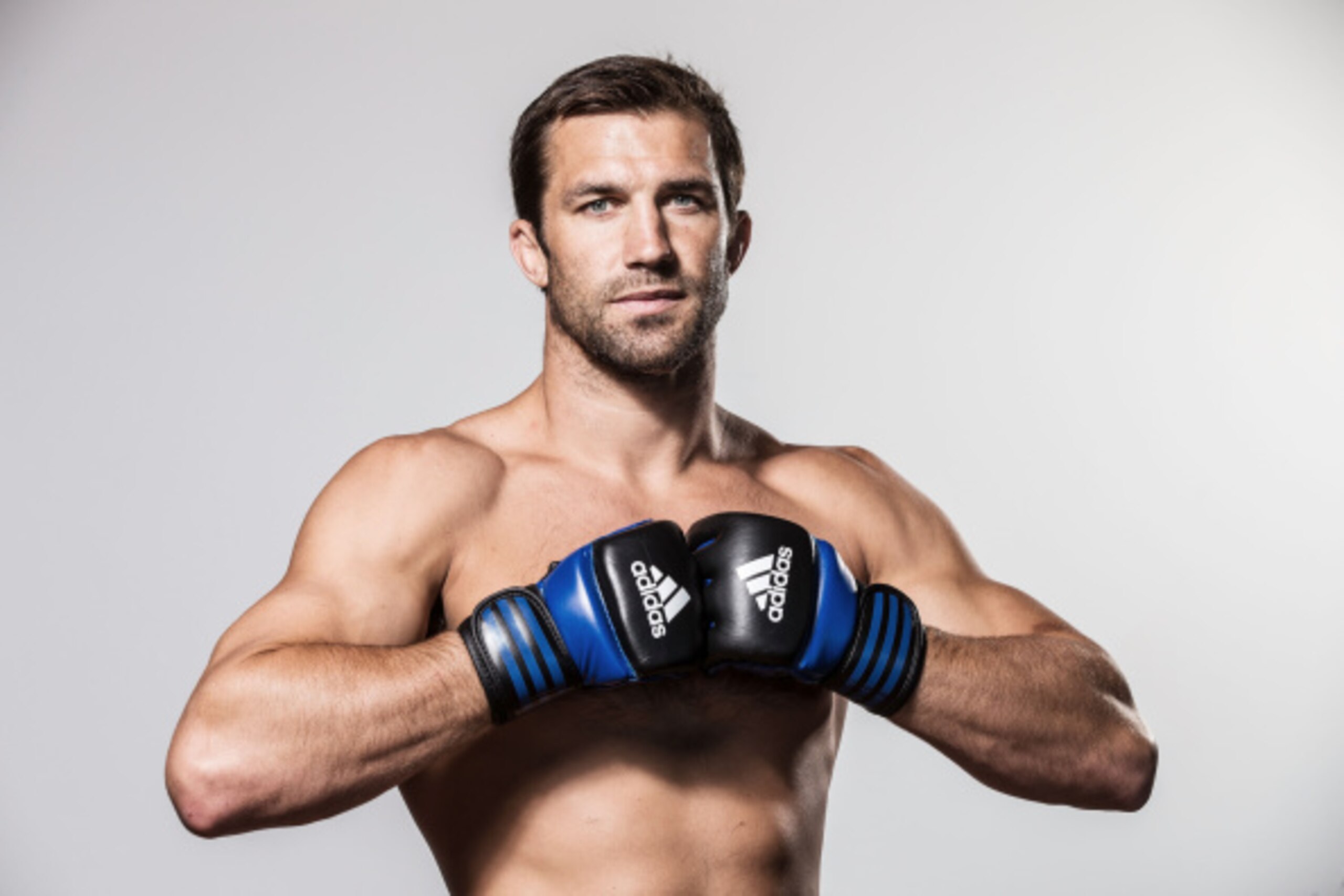 SYDNEY, AUSTRALIA - SEPTEMBER 11:  Luke Rockhold poses during the UFC Fight Night: Rockhold v Bisping Press Event at Museum of Contemporary Art on September 11, 2014 in Sydney, Australia.  (Photo by Matt King/Getty Images)