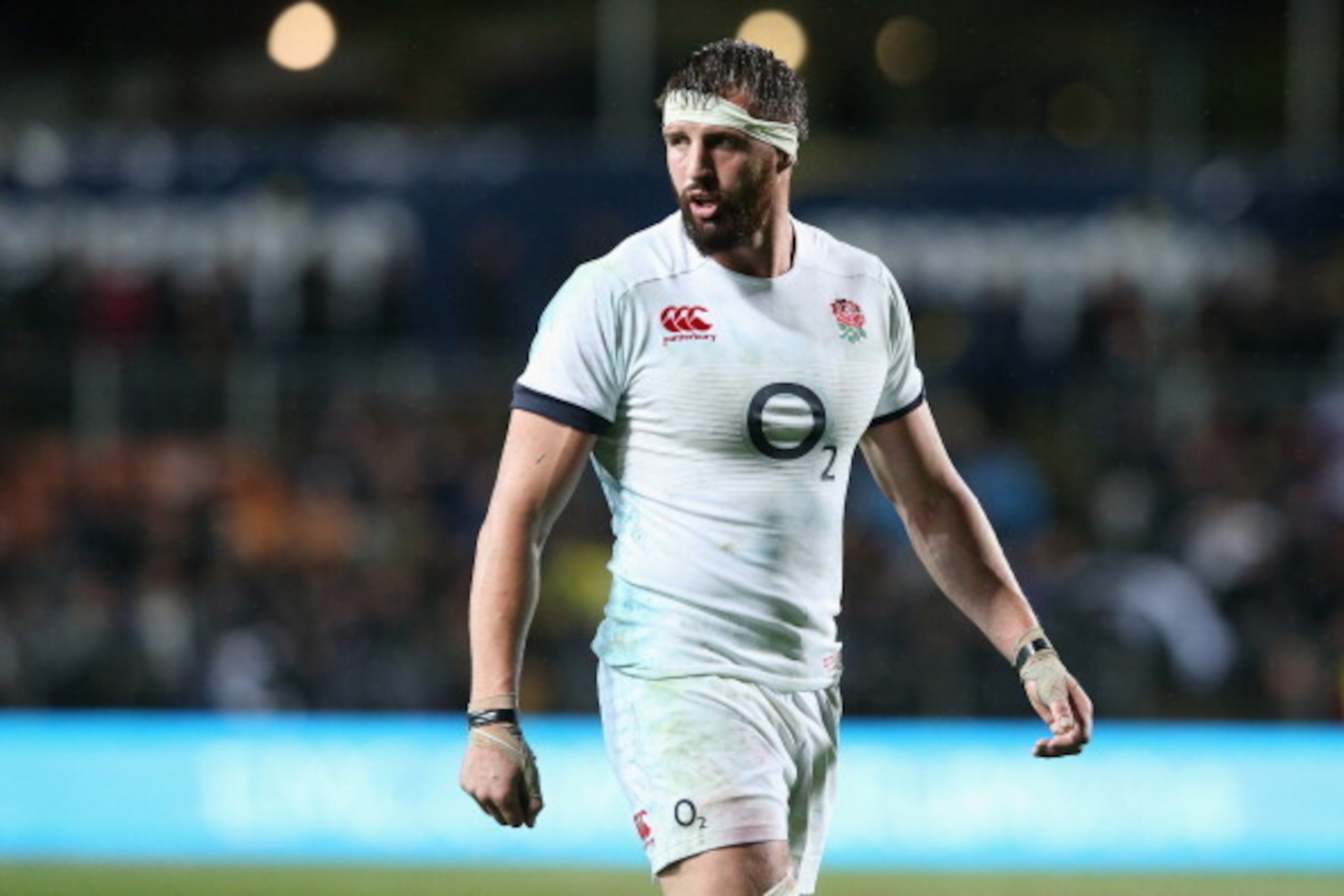 HAMILTON, NEW ZEALAND - JUNE 21:  Tom Wood of England looks on during the International Test match between the New Zealand All Blacks and England at Waikato Stadium on June 21, 2014 in Hamilton, New Zealand.  (Photo by David Rogers/Getty Images)