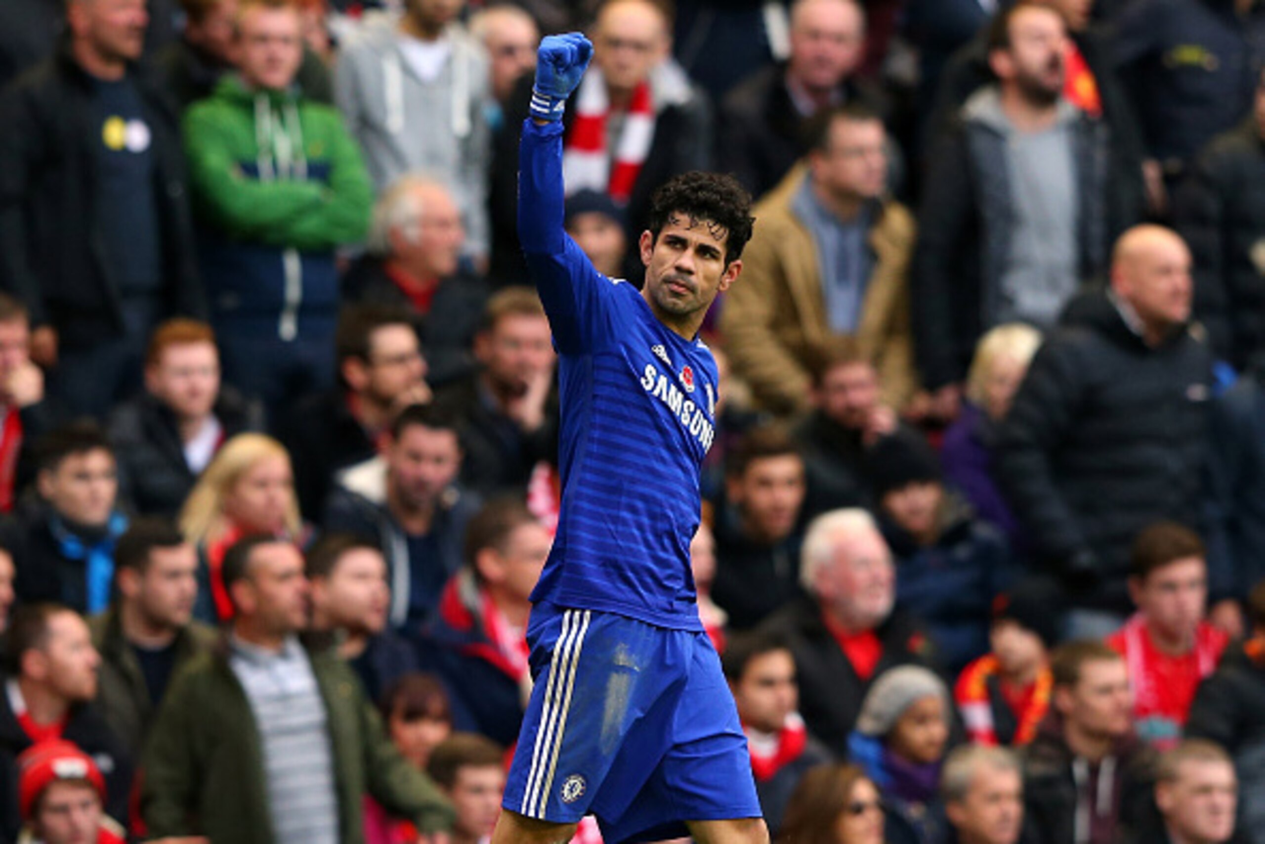 LIVERPOOL, ENGLAND - NOVEMBER 08:  Diego Costa of Chelsea celebrates after scoring the winning goal during the Barclays Premier League match between Liverpool and Chelsea at Anfield on November 8, 2014 in Liverpool, England.  (Photo by Alex Livesey/Getty 