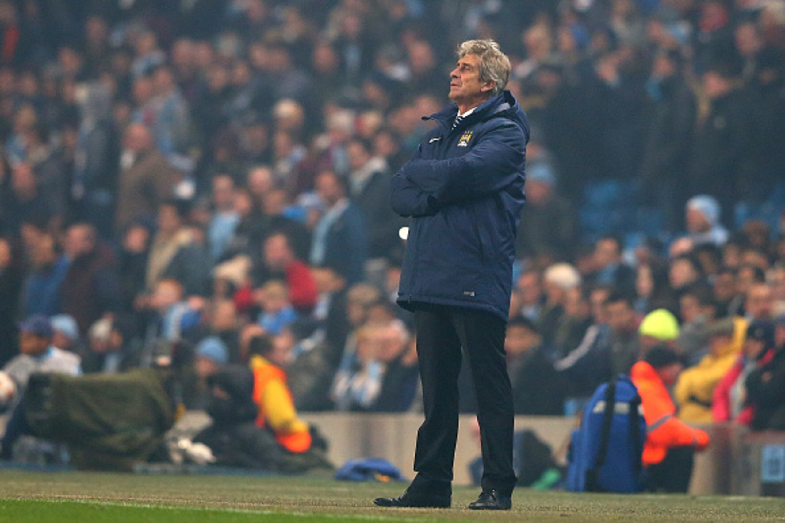 MANCHESTER, ENGLAND - NOVEMBER 05:  Manchester City Manager Manuel Pellegrini looks on during the UEFA Champions League Group E match between Manchester City and CSKA Moscow on November 5, 2014 in Manchester, United Kingdom.  (Photo by Alex Livesey/Getty 