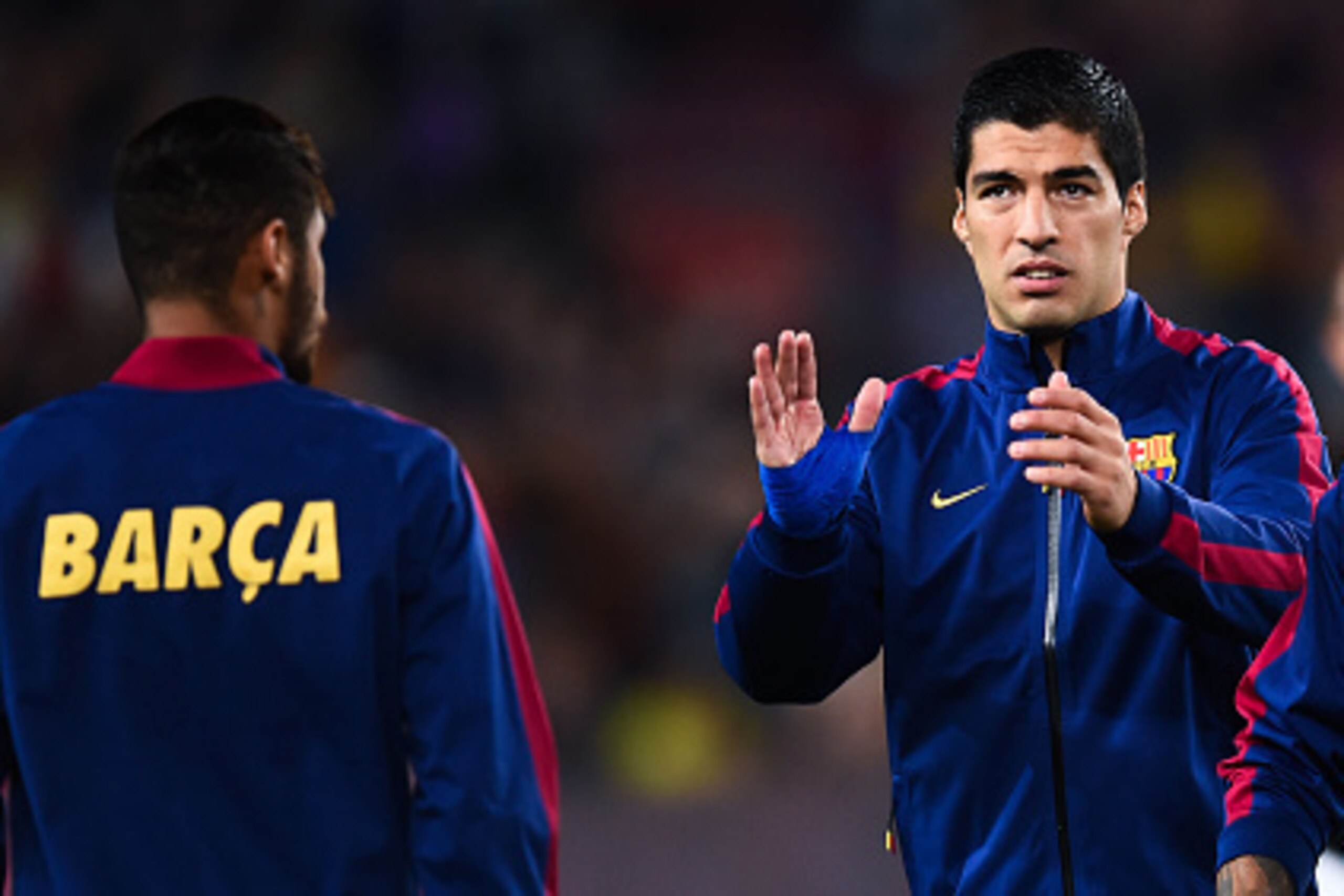 BARCELONA, SPAIN - NOVEMBER 01:  Luis Suarez of FC Barcelona waves prior to the La Liga match between FC Barcelona and Celta de Vigo at Camp Nou on November 1, 2014 in Barcelona, Spain.  (Photo by David Ramos/Getty Images)