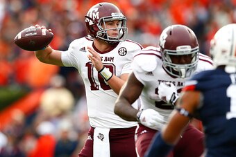 AUBURN, AL - NOVEMBER 08:  Kyle Allen #10 of the Texas A&M Aggies looks to pass against the Auburn Tigers at Jordan Hare Stadium on November 8, 2014 in Auburn, Alabama.  (Photo by Kevin C. Cox/Getty Images)