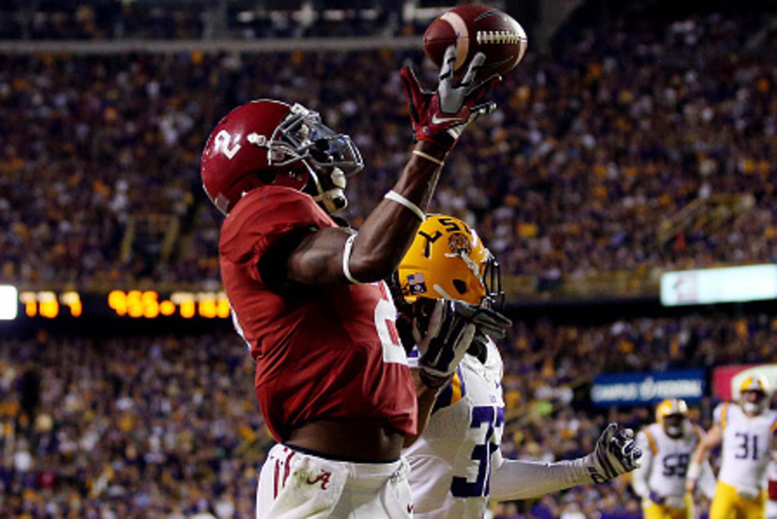 BATON ROUGE, LA - NOVEMBER 08: DeAndrew White #2 of the Alabama Crimson Tide fails to make a catch against the LSU Tigers during a game at Tiger Stadium on November 8, 2014 in Baton Rouge, Louisiana.  (Photo by Chris Graythen/Getty Images)