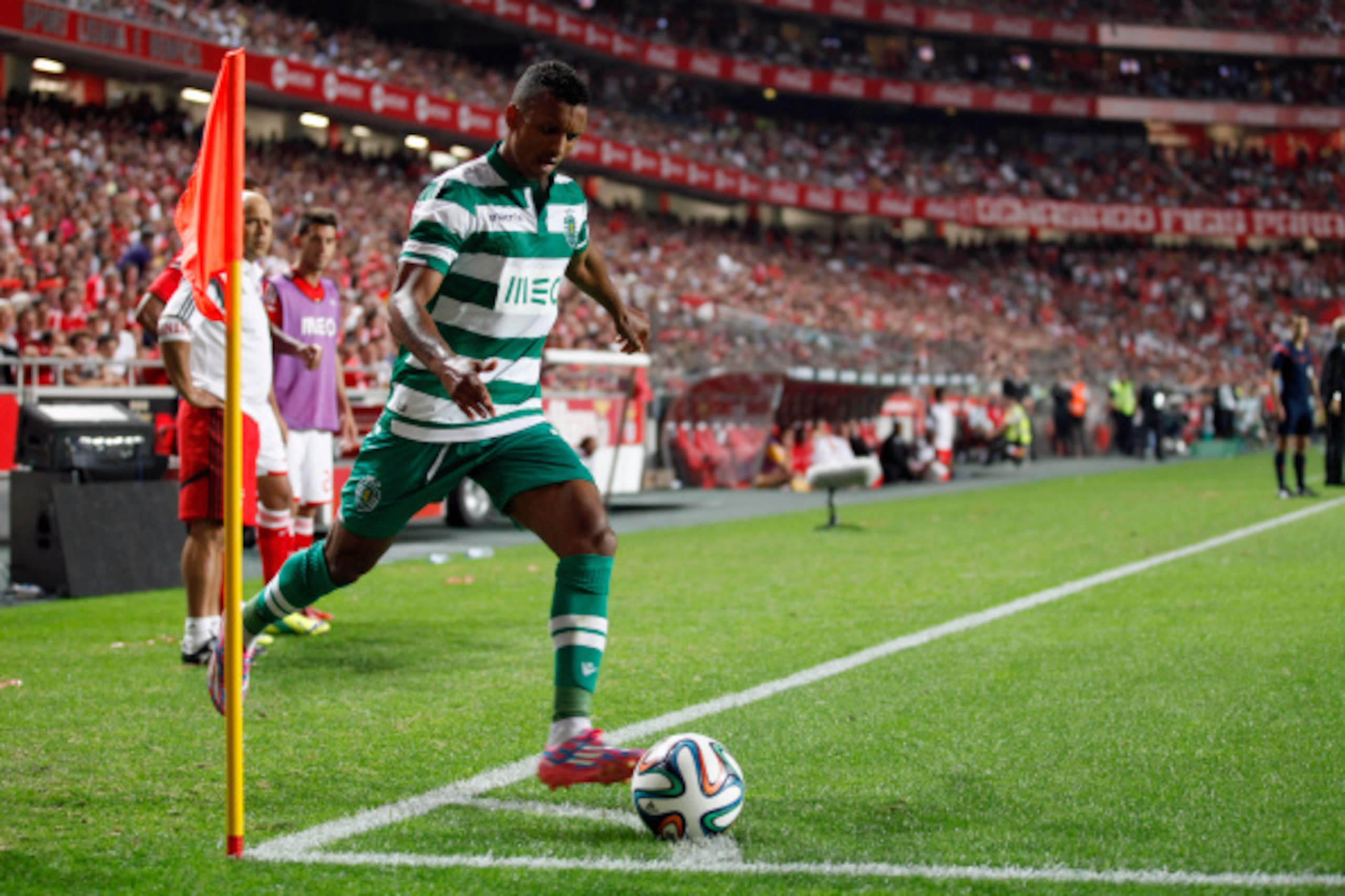 LISBON, PORTUGAL - AUGUST 31: Sporting's forward Nani during the Primeira Liga match between SL Benfica and Sporting CP at Estadio da Luz on August 31, 2014 in Lisbon, Portugal. (Photo by Carlos Rodrigues/Getty Images). LISBON, PORTUGAL - AUGUST 31: Sporting's forward Nani during the Primeira Liga match between SL Benfica and Sporting CP at Estadio da Luz on August 31, 2014 in Lisbon, Portugal. (Photo by Carlos Rodrigues/Getty Images).