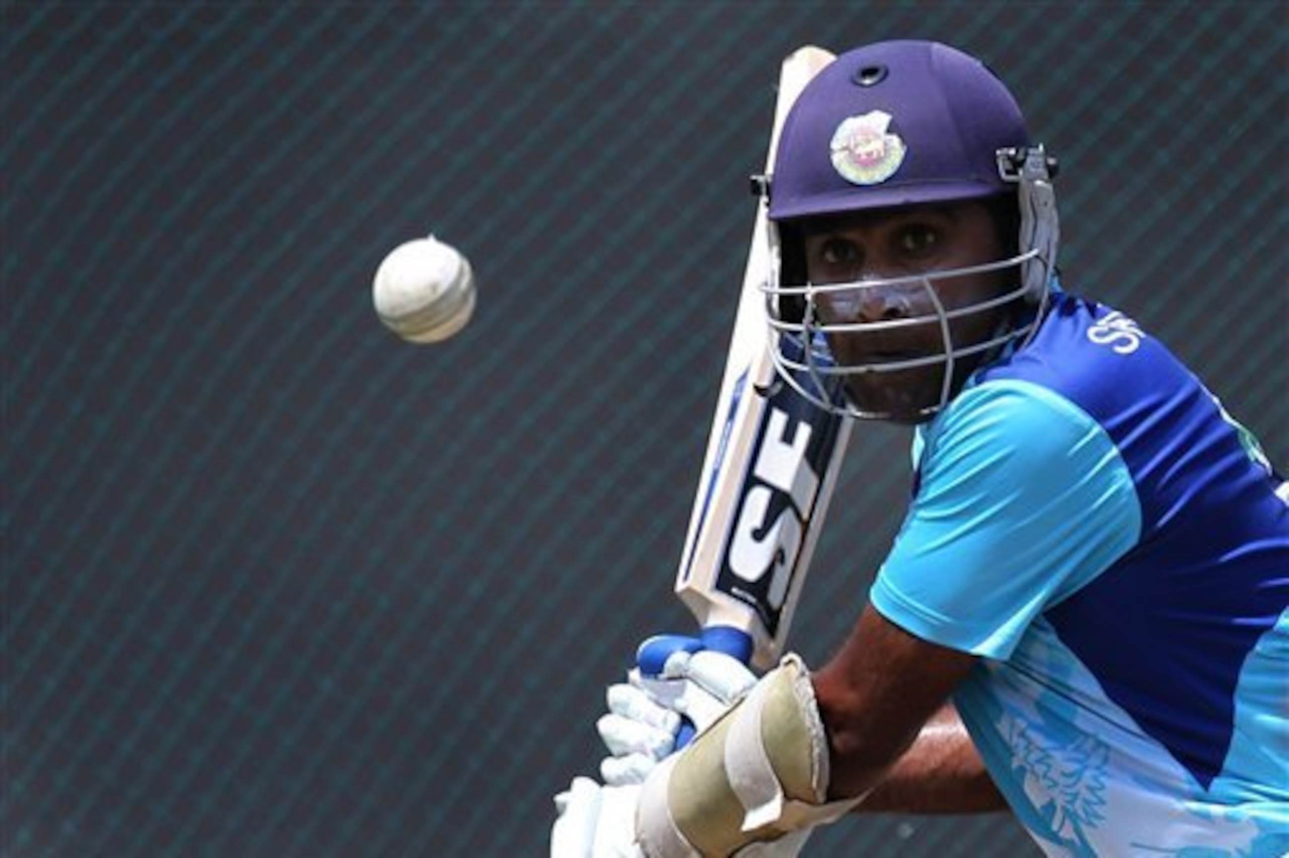 Jayawardene kept Sri Lanka in the game.