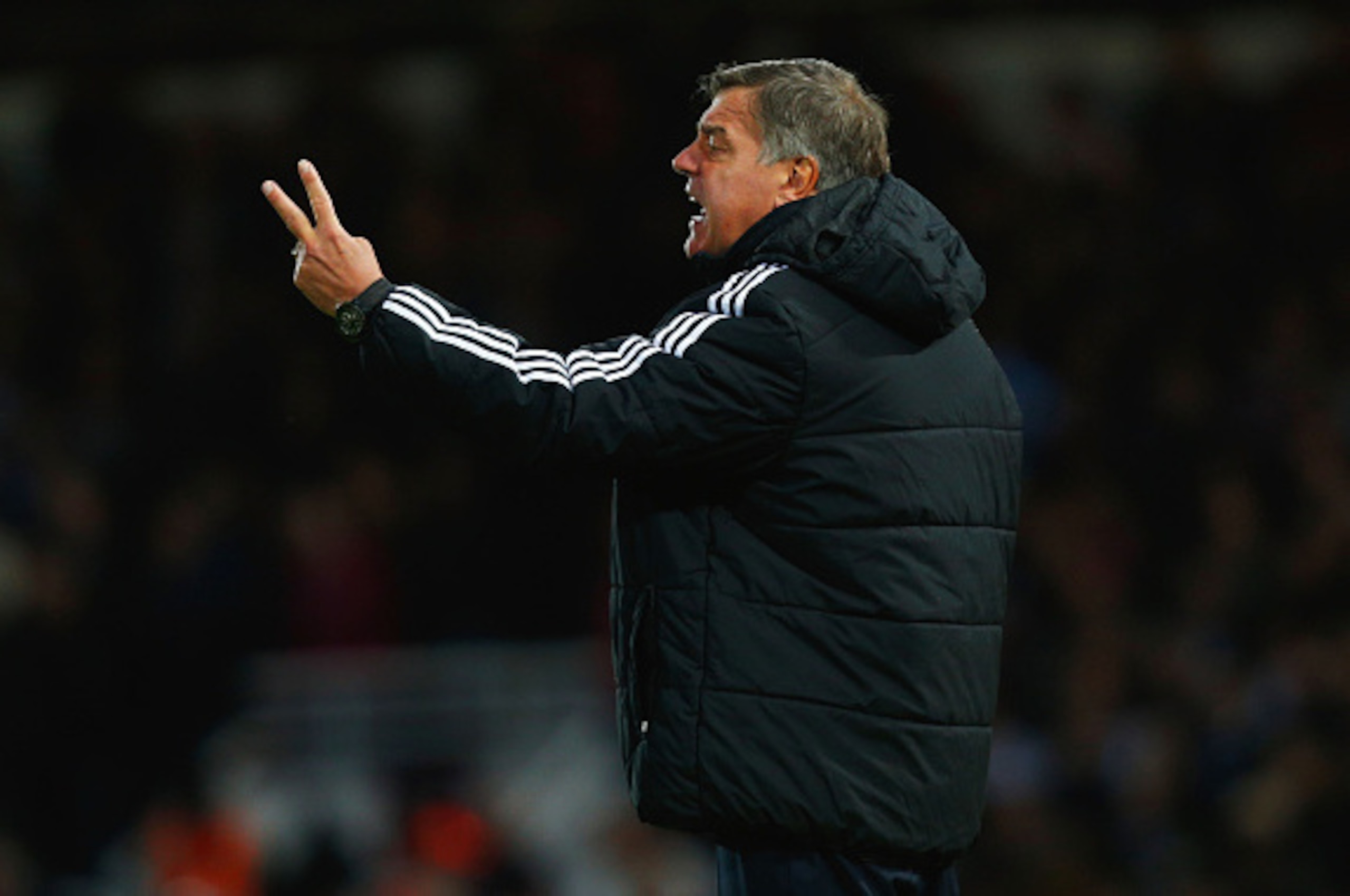 LONDON, ENGLAND - NOVEMBER 08:  Sam Allardyce manager of West Ham United gives instructions during the Barclays Premier League match between West Ham United and Aston Villa at Boleyn Ground on November 8, 2014 in London, England.  (Photo by Harry Engels/G