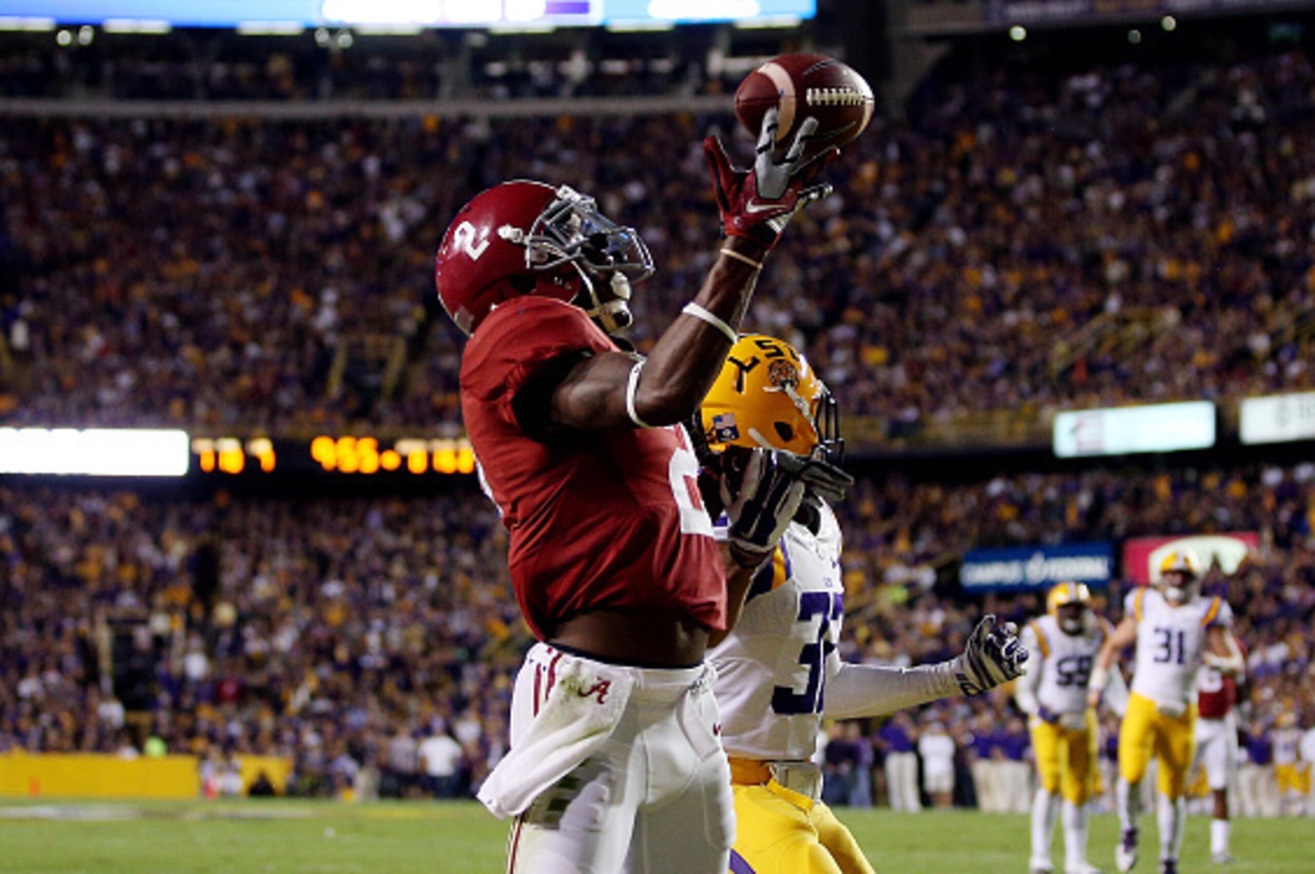 BATON ROUGE, LA - NOVEMBER 08: DeAndrew White #2 of the Alabama Crimson Tide fails to make a catch against the LSU Tigers during a game at Tiger Stadium on November 8, 2014 in Baton Rouge, Louisiana.  (Photo by Chris Graythen/Getty Images)