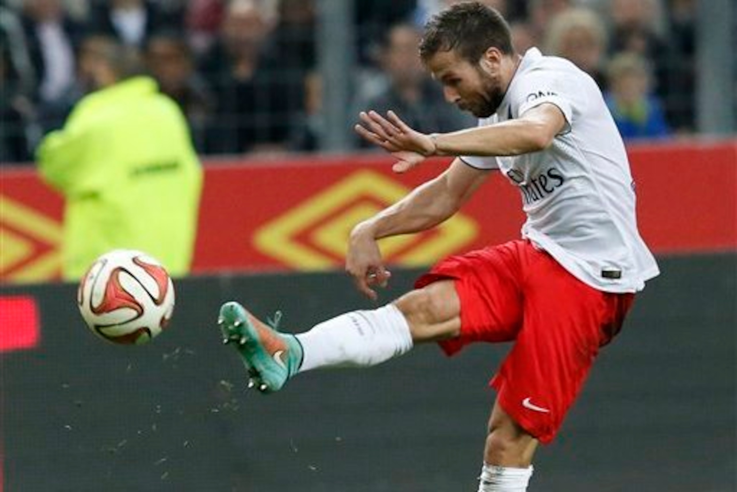 Cabaye scores against Lens.