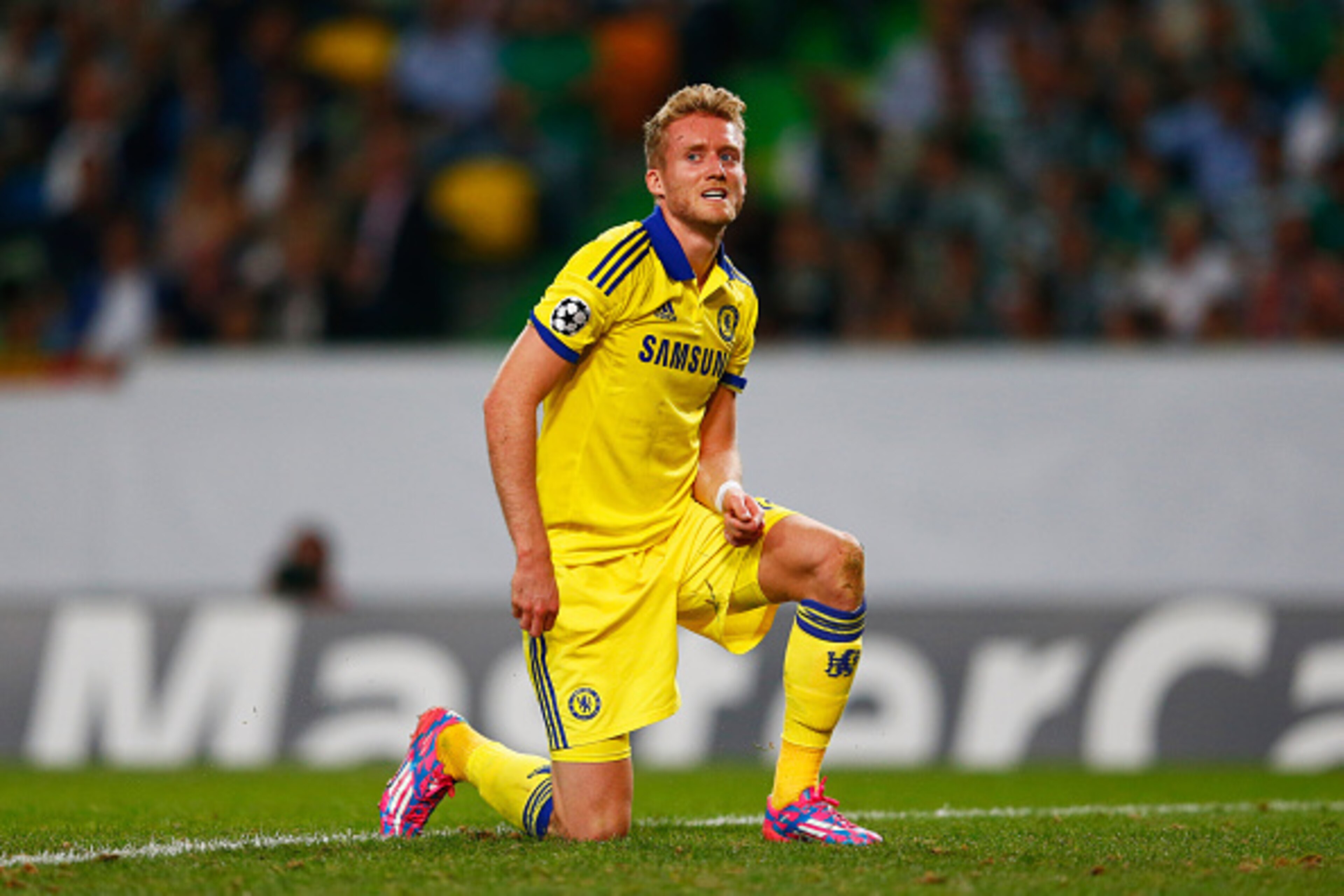 LISBON, PORTUGAL - SEPTEMBER 30:  Andre Schuerrle of Chelsea reacts after a missed chance during the UEFA Champions League Group G match between Sporting Clube de Portugal and Chelsea FC at Estadio Jose Alvalade on September 30, 2014 in Lisbon, Portugal. 