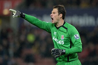 STOKE ON TRENT, ENGLAND - OCTOBER 29:  Asmir Begovic of Stoke City during the Capital One Cup Fourth Round match between Stoke City and Southampton at Britannia Stadium on October 29, 2014 in Stoke on Trent, England.  (Photo by Gareth Copley/Getty Images)