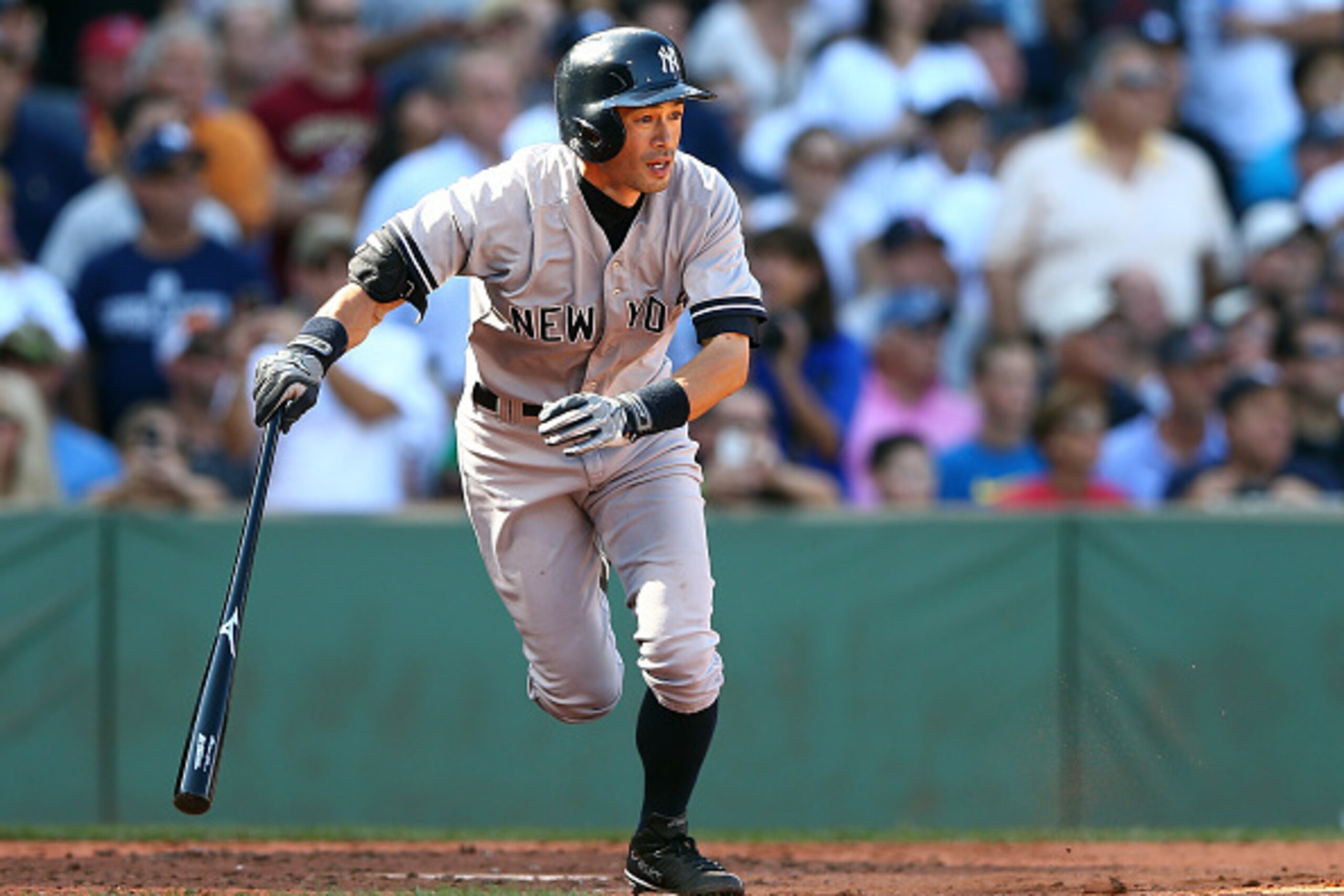 BOSTON, MA - SEPTEMBER 28:  Ichiro Suzuki #31 of the New York Yankees bats against the Boston Red Sox during the last game of the season at Fenway Park on September 28, 2014 in Boston, Massachusetts.  (Photo by Elsa/Getty Images)