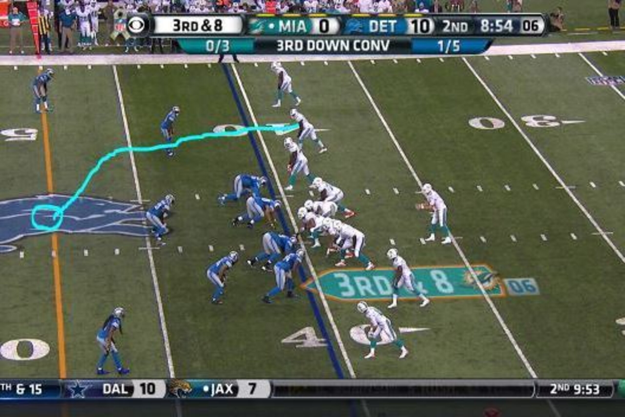 Landry running a crisp, short route up the middle leading to a Dolphins first down.