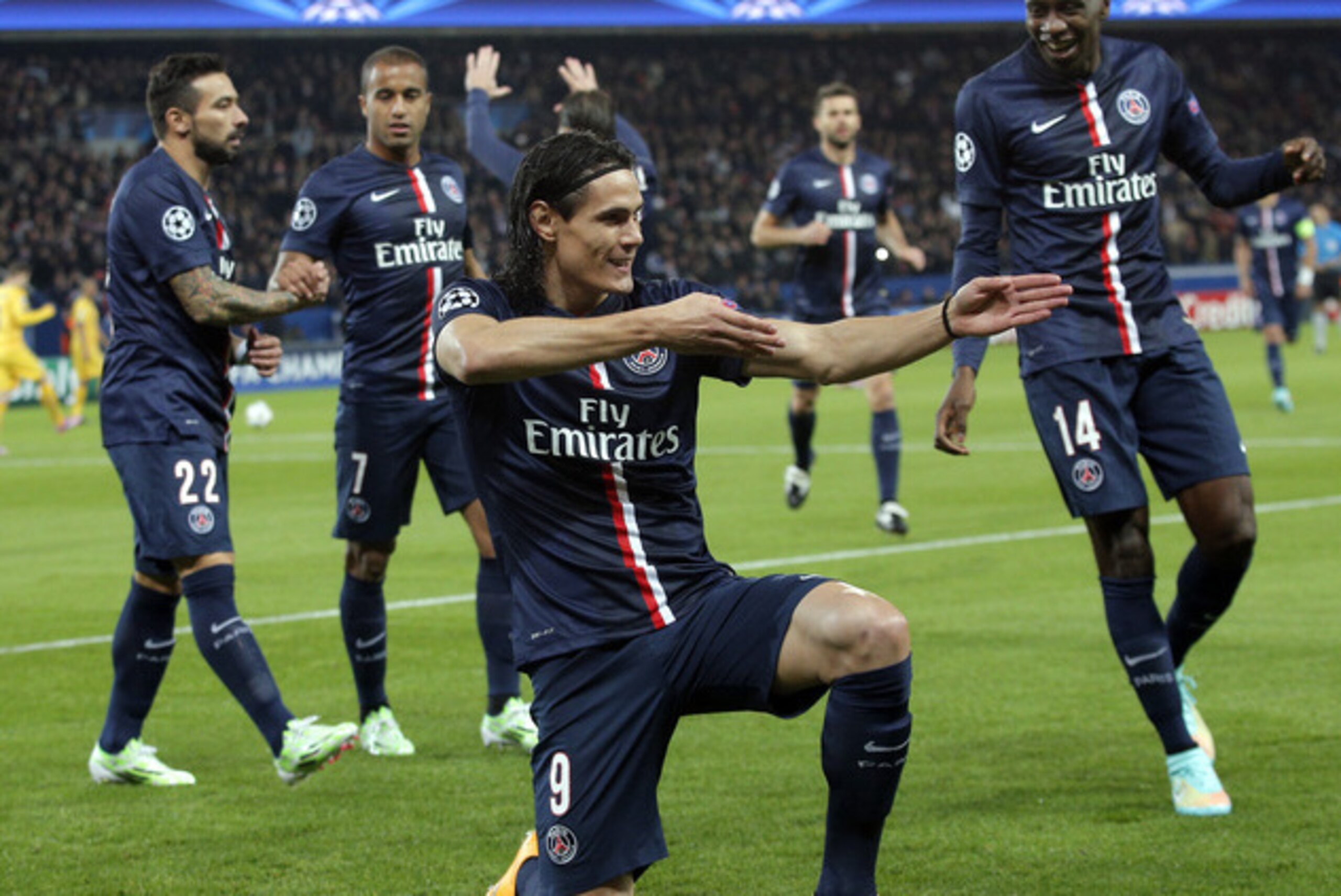 Cavani celebrates his goal after less than a minute against APOEL