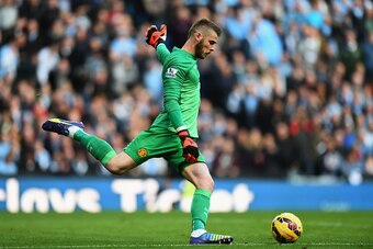 MANCHESTER, ENGLAND - NOVEMBER 02:  David De Gea of Manchester United during the Barclays Premier League match between Manchester City and Manchester United at Etihad Stadium on November 2, 2014 in Manchester, England.  (Photo by Shaun Botterill/Getty Ima
