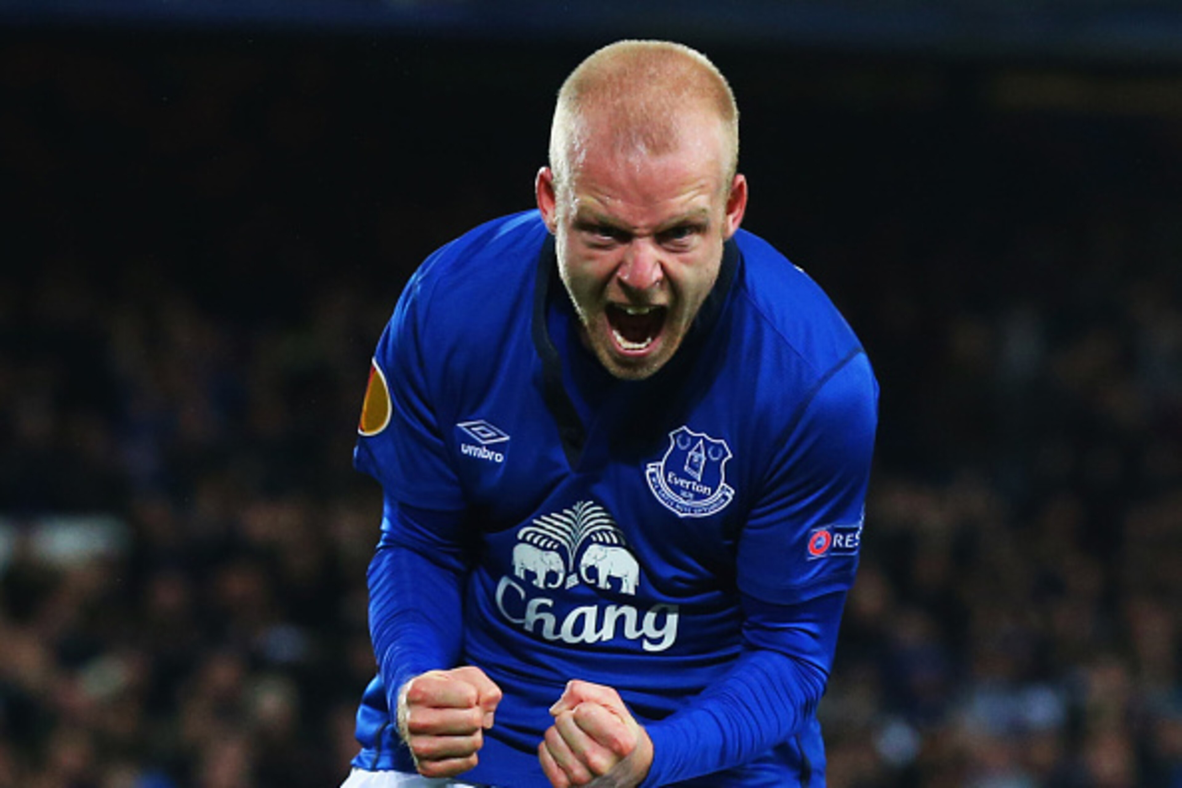 LIVERPOOL, ENGLAND - NOVEMBER 06:  Steven Naismith of Everton celebrates as he scores their third goal during the UEFA Europa League Group H match between Everton FC and LOSC Lille at Goodison Park on November 6, 2014 in Liverpool, United Kingdom.  (Photo
