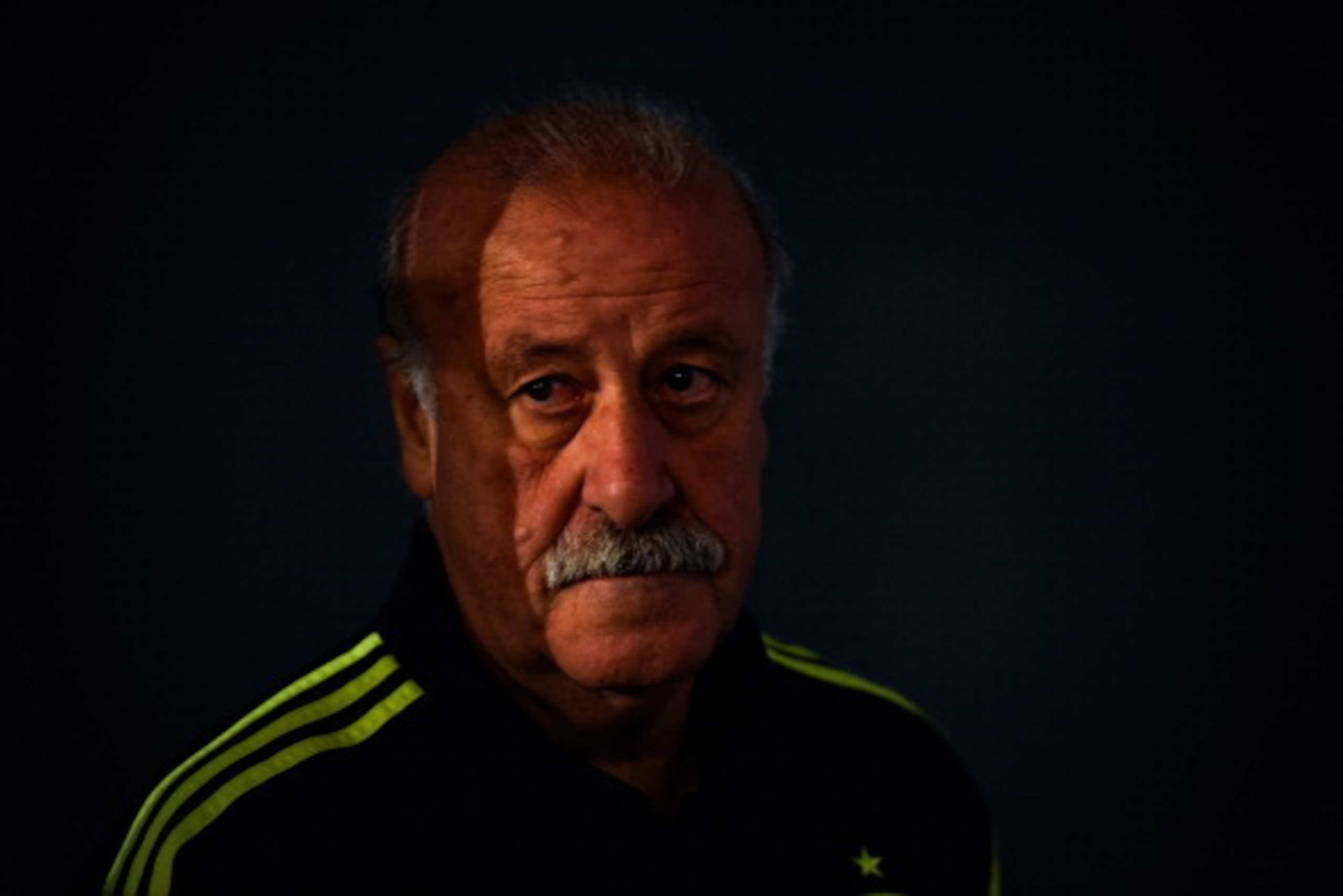 CURITIBA, BRAZIL - JUNE 20:  Head coach Vicente Del Bosque of Spain arrives for a Spain press conference at Centro de Entrenamiento do Caju on June 20, 2014 in Curitiba, Brazil.  (Photo by David Ramos/Getty Images)