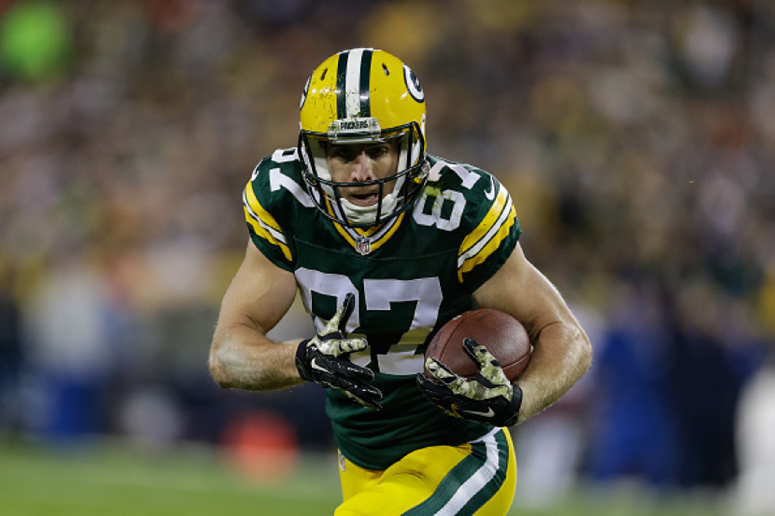 GREEN BAY, WI - NOVEMBER 9: Jordy Nelson #87 of the Green Bay Packers runs the football up the field in the first half of the NFL game against the Chicago Bears at Lambeau Field on November 09, 2014 in Green Bay, Wisconsin. (Photo Tom Lynn /Getty Images GREEN BAY, WI - NOVEMBER 9: Jordy Nelson #87 of the Green Bay Packers runs the football up the field in the first half of the NFL game against the Chicago Bears at Lambeau Field on November 09, 2014 in Green Bay, Wisconsin. (Photo Tom Lynn /Getty Images
