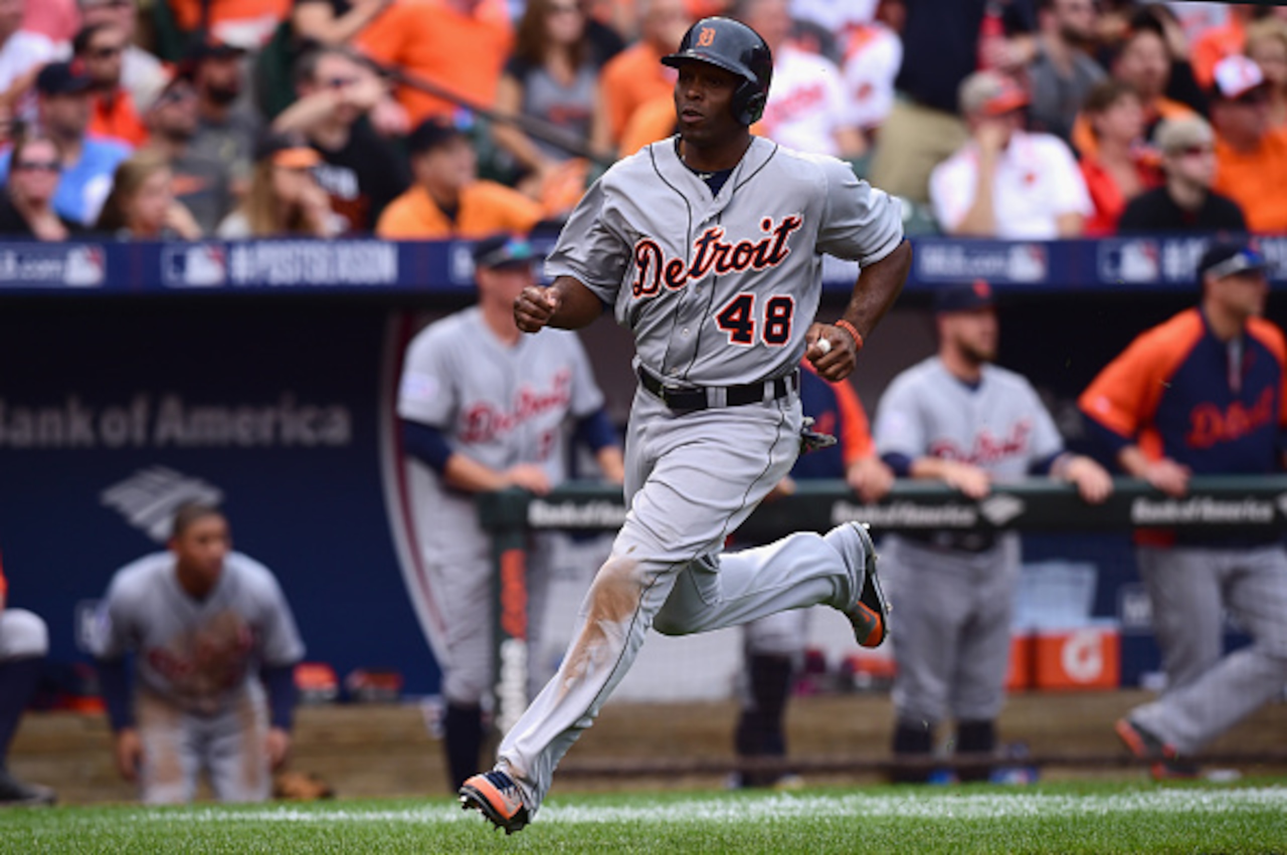 BALTIMORE, MD - OCTOBER 03: Torii Hunter #48 of the Detroit Tigers scores on a double to deep center field hit Victor Martinez #41 against Kevin Gausman #39 of the Baltimore Orioles in the eighth inning during Game Two of the American League Division Ser BALTIMORE, MD - OCTOBER 03: Torii Hunter #48 of the Detroit Tigers scores on a double to deep center field hit Victor Martinez #41 against Kevin Gausman #39 of the Baltimore Orioles in the eighth inning during Game Two of the American League Division Ser