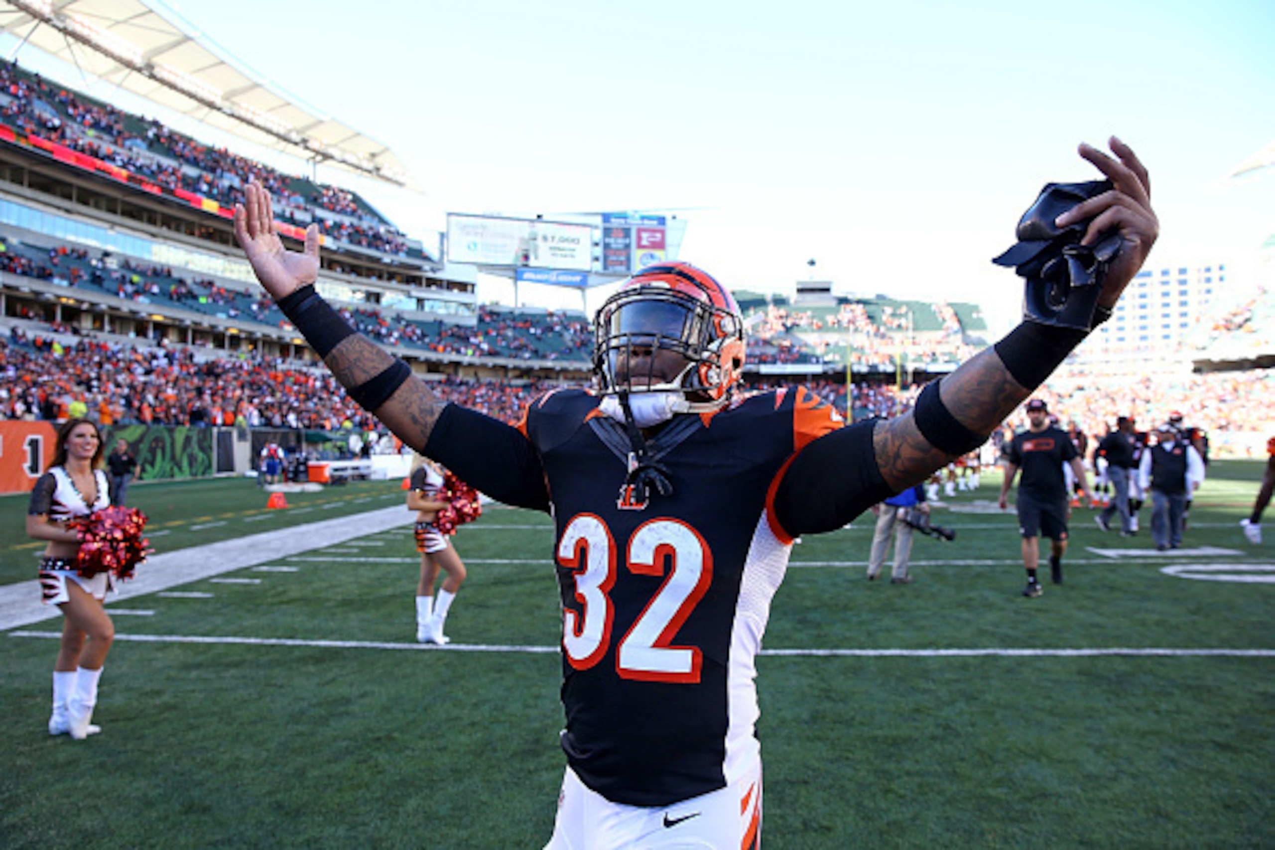 CINCINNATI, OH - OCTOBER 26 :  Jeremy Hill #32 of the Cincinnati Bengals celebrates as he walks off of the field after defeating the Baltimore Ravens 27-24 at Paul Brown Stadium on October 26, 2014 in Cincinnati, Ohio. (Photo by Andy Lyons/Getty Images)