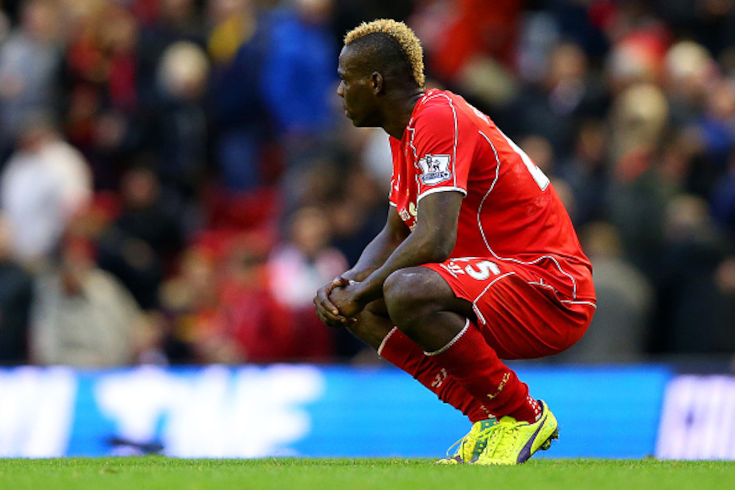 LIVERPOOL, ENGLAND - OCTOBER 25:  Mario Balotelli of Liverpool shows his frustration during the Barclays Premier League match between Liverpool and Hull City at Anfield on October 25, 2014 in Liverpool, England.  (Photo by Alex Livesey/Getty Images)