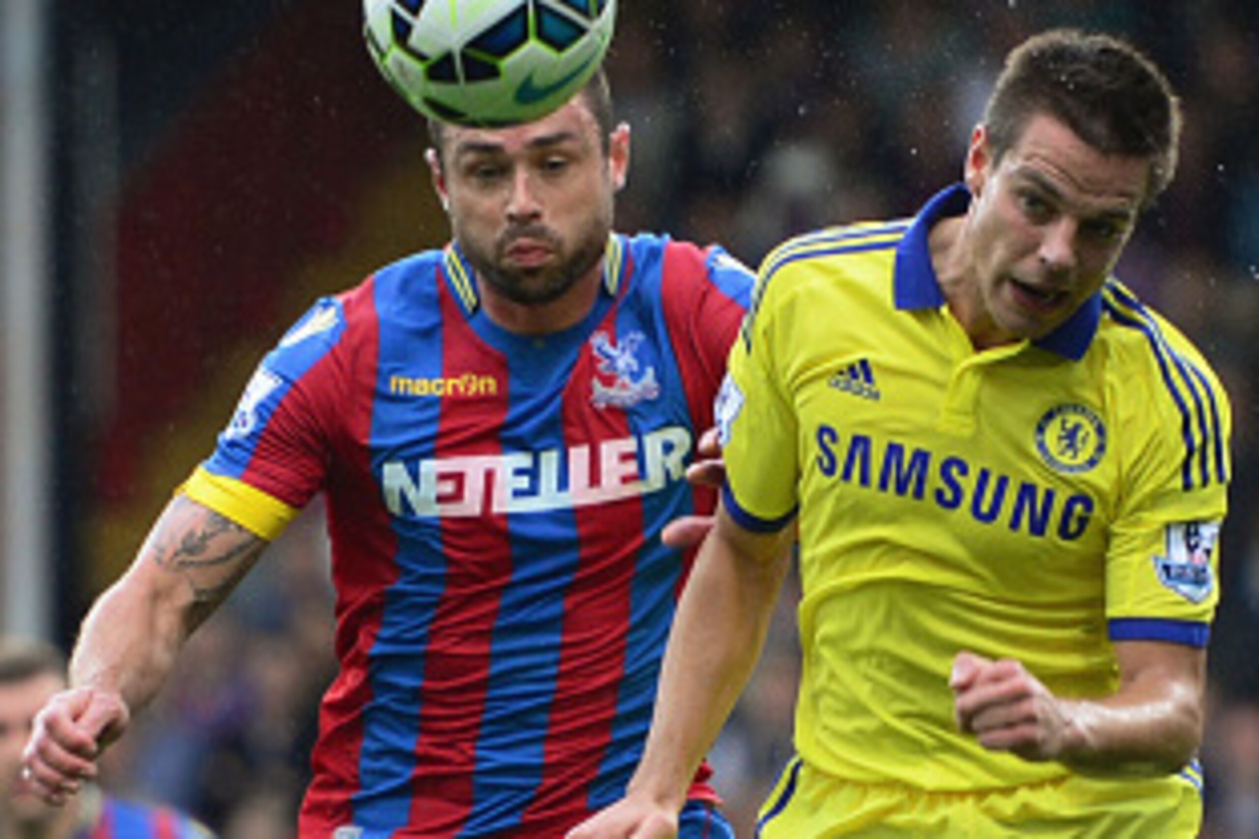 LONDON, ENGLAND - OCTOBER 18: Damien Delaney of Crystal Palace and Cesar Azpilicueta of Chelsea battle for the ball during the Barclays Premier League match between Crystal Palace and Chelsea at Selhurst Park on October 18, 2014 in London, England. (Pho LONDON, ENGLAND - OCTOBER 18: Damien Delaney of Crystal Palace and Cesar Azpilicueta of Chelsea battle for the ball during the Barclays Premier League match between Crystal Palace and Chelsea at Selhurst Park on October 18, 2014 in London, England. (Pho