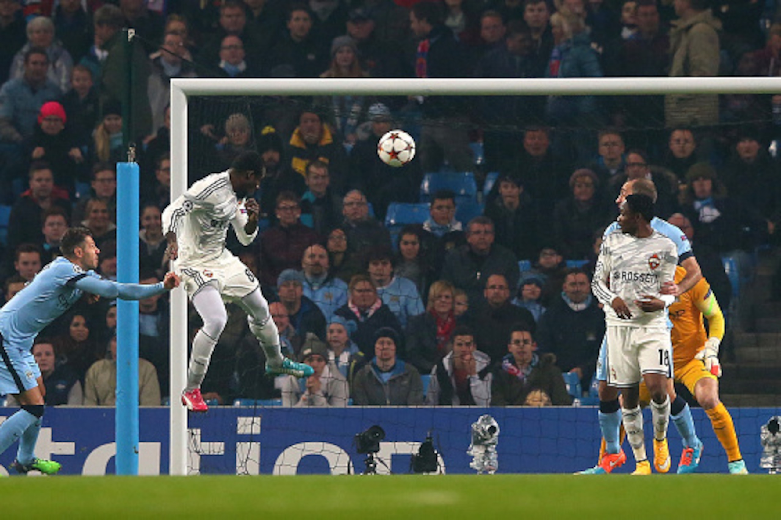MANCHESTER, ENGLAND - NOVEMBER 05: Seydou Doumbia of CSKA Moscow scores the opening goal during the UEFA Champions League Group E match between Manchester City and CSKA Moscow on November 5, 2014 in Manchester, United Kingdom. (Photo by Alex Livesey/Get MANCHESTER, ENGLAND - NOVEMBER 05: Seydou Doumbia of CSKA Moscow scores the opening goal during the UEFA Champions League Group E match between Manchester City and CSKA Moscow on November 5, 2014 in Manchester, United Kingdom. (Photo by Alex Livesey/Get